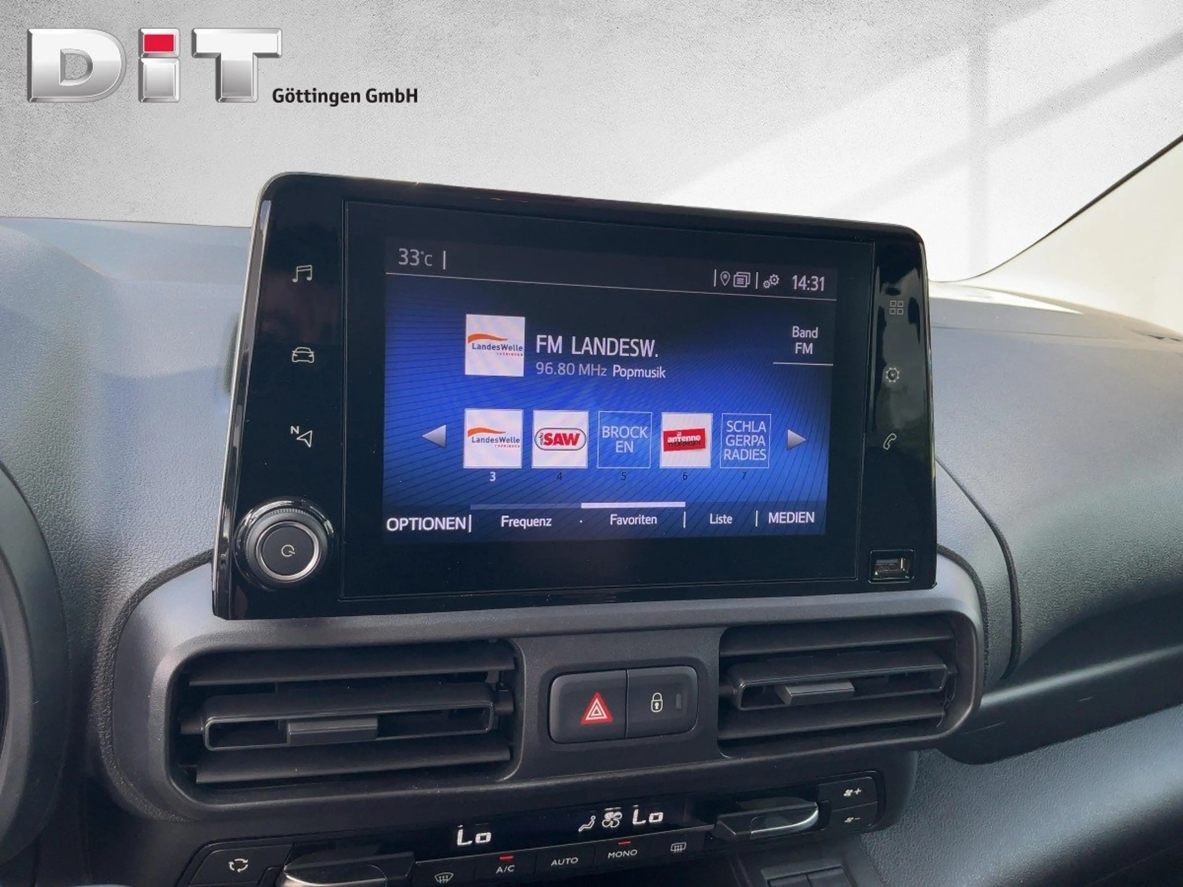 Toyota Proace City Verso 1.2l Team D Shz, Navi, PDC — photo 14