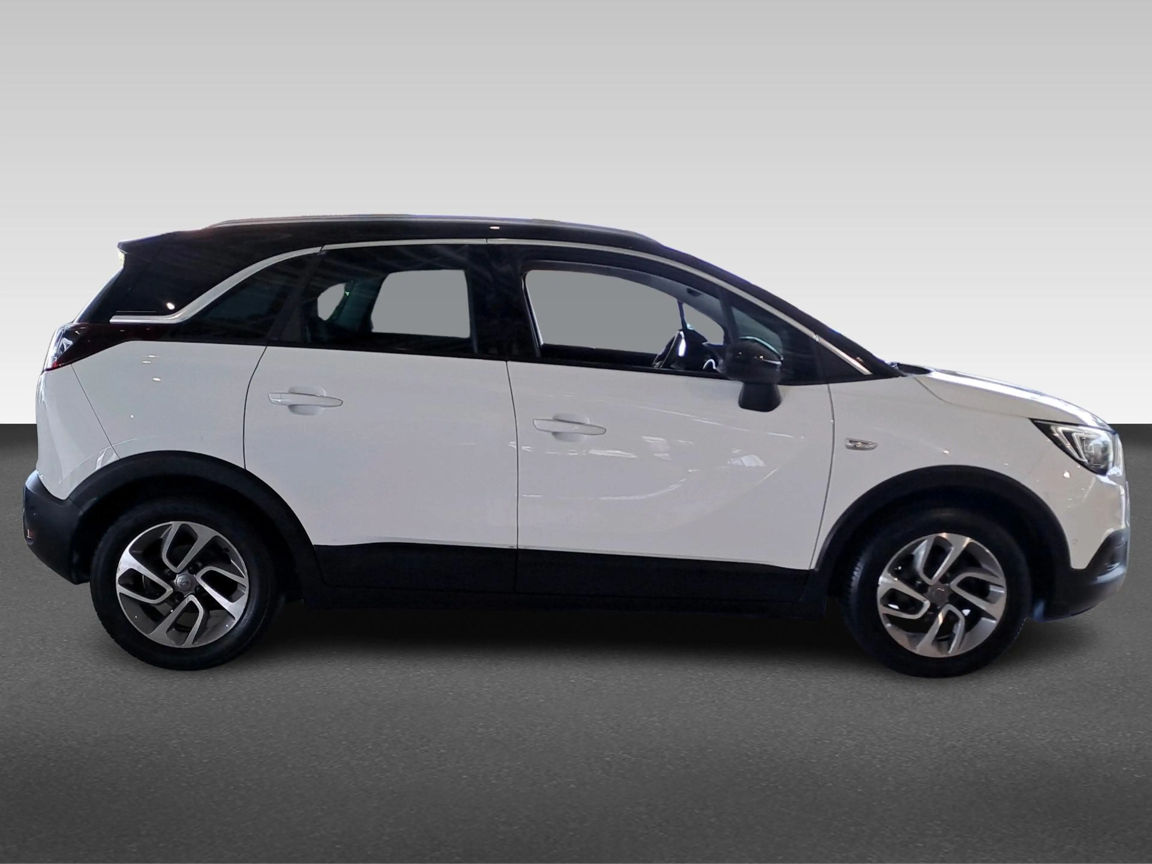 Opel Crossland X 1.2 Innovation — photo 9