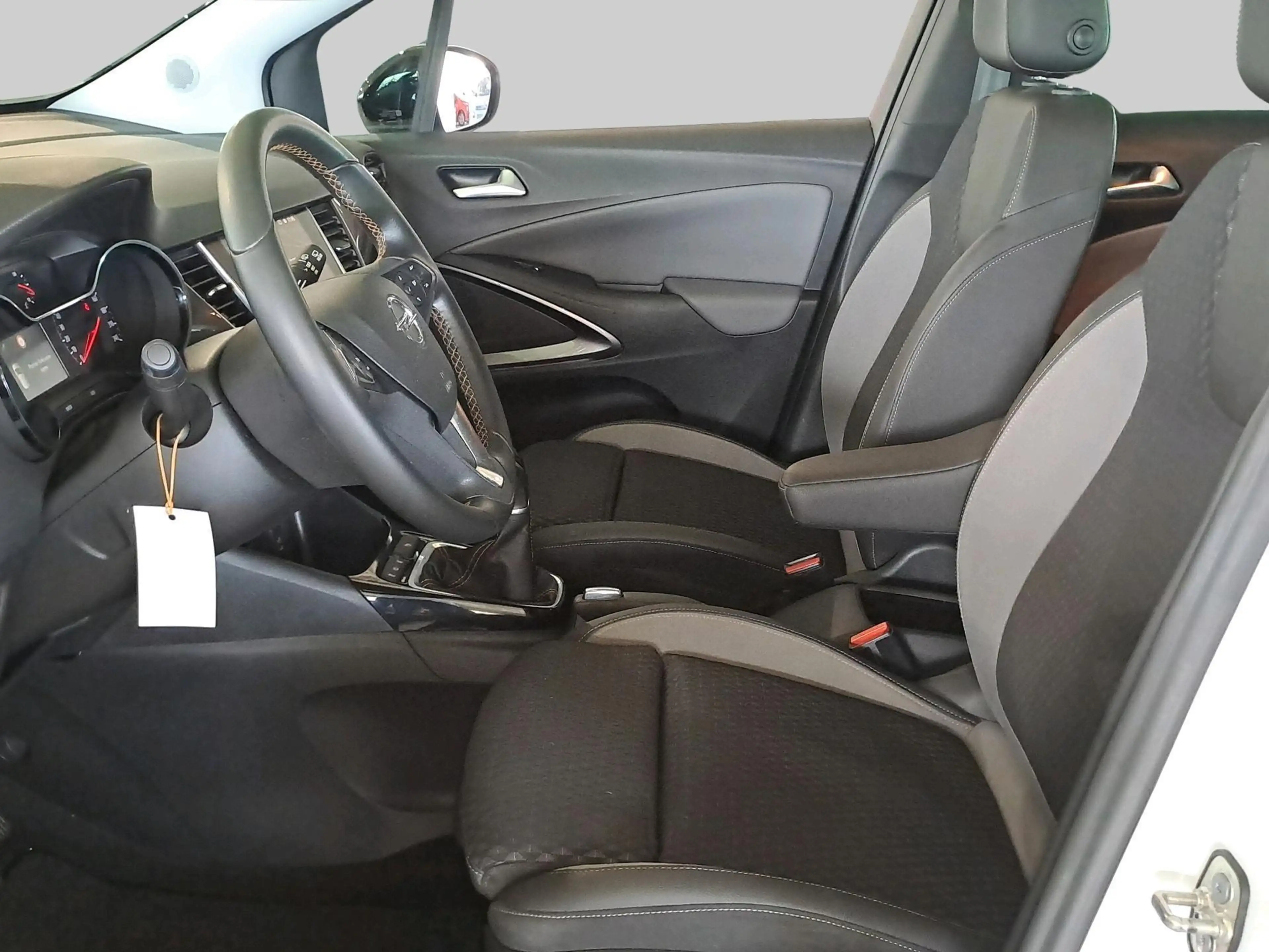 Opel Crossland X 1.2 Innovation — photo 12