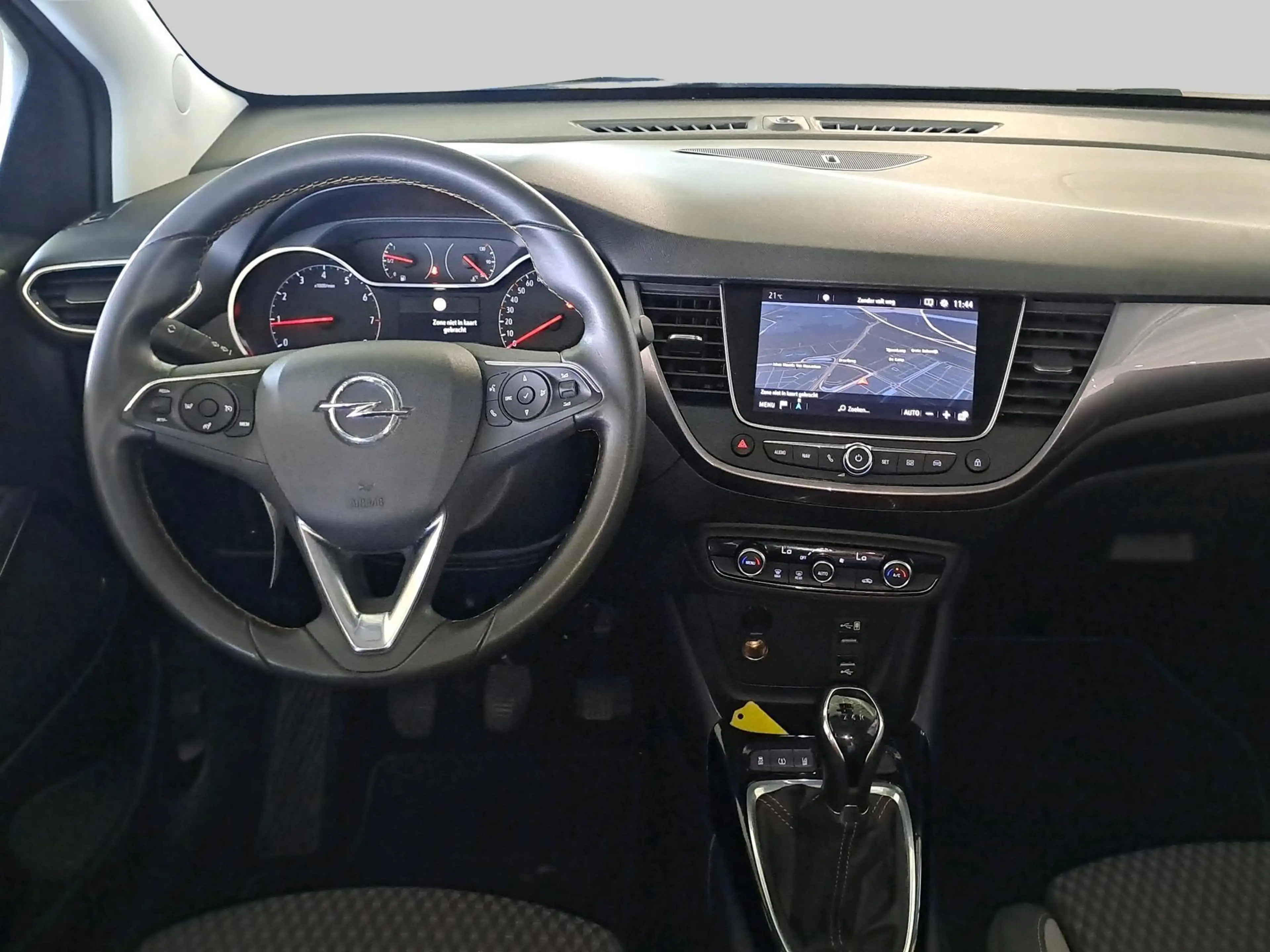 Opel Crossland X 1.2 Innovation — photo 5