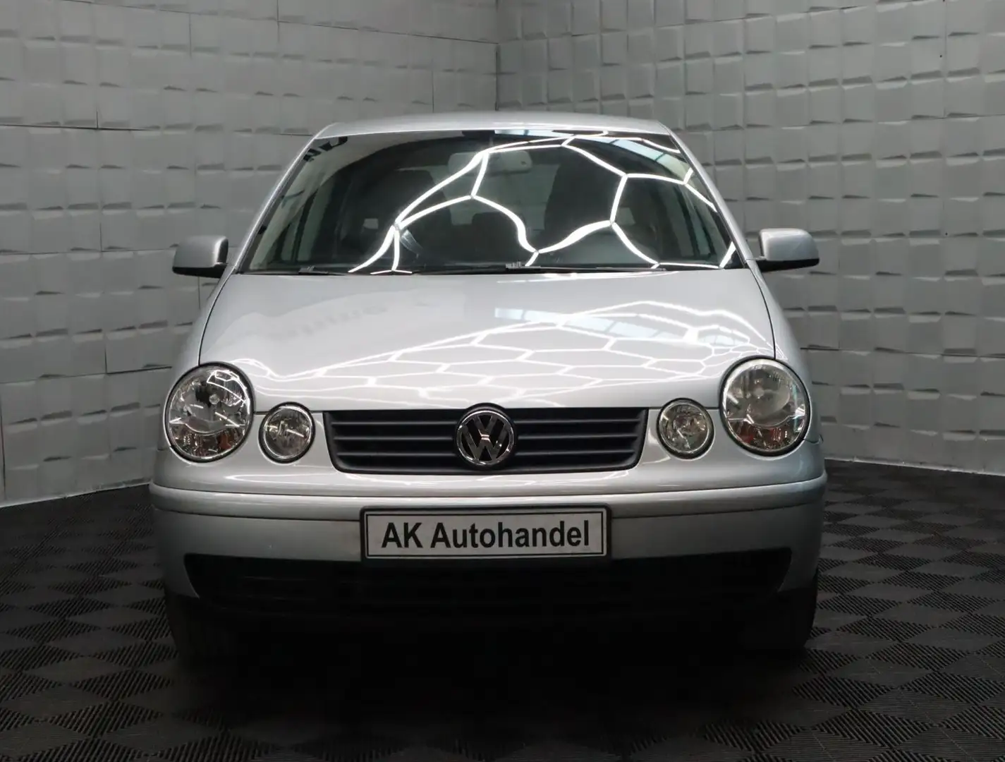 Volkswagen Polo Automatik Tempomat 8-fach Grau - 2