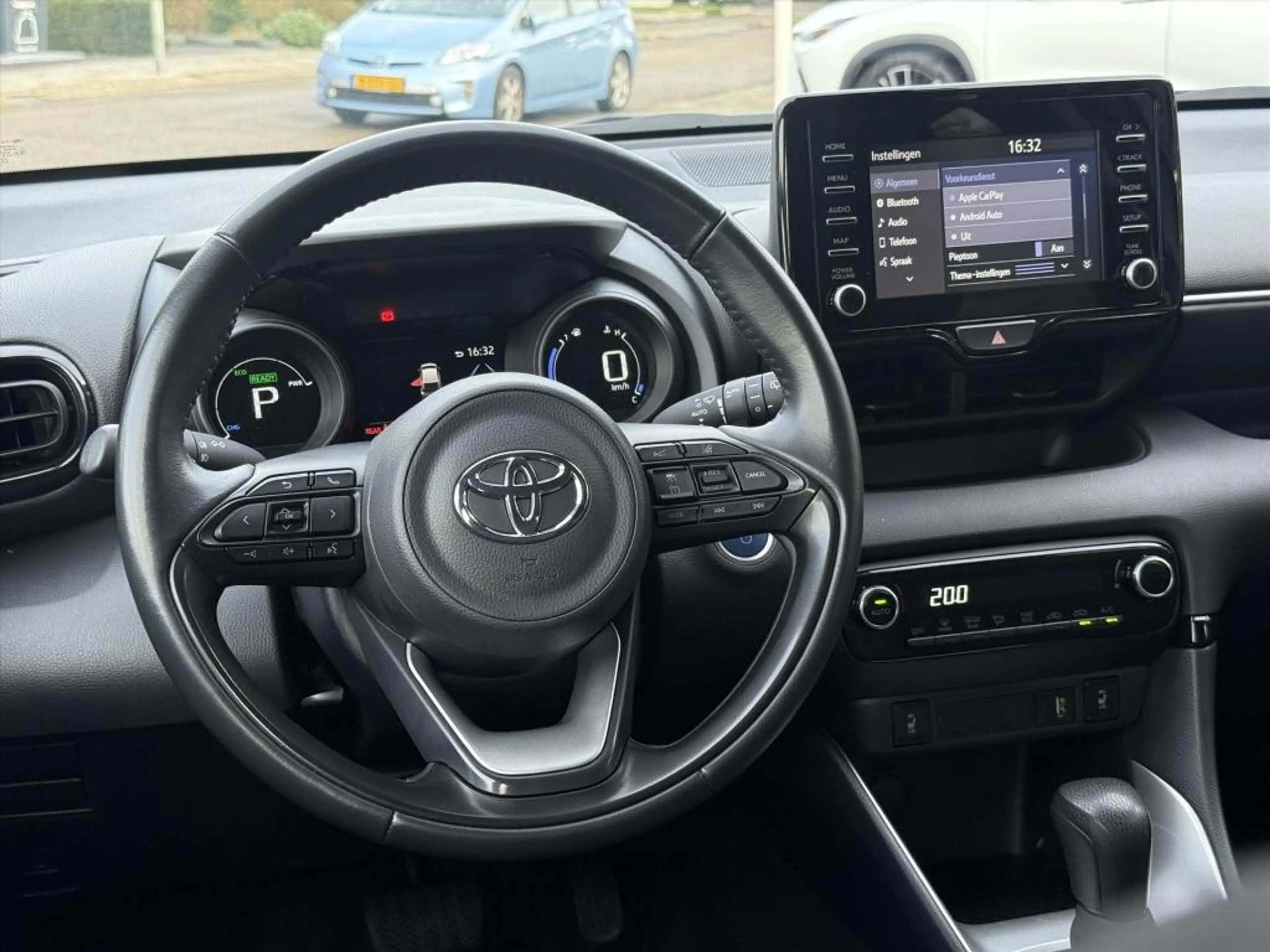 Toyota Yaris 1.5 Hybrid Dynamic Plus | Stoelverwarming, 16 inch — photo 13