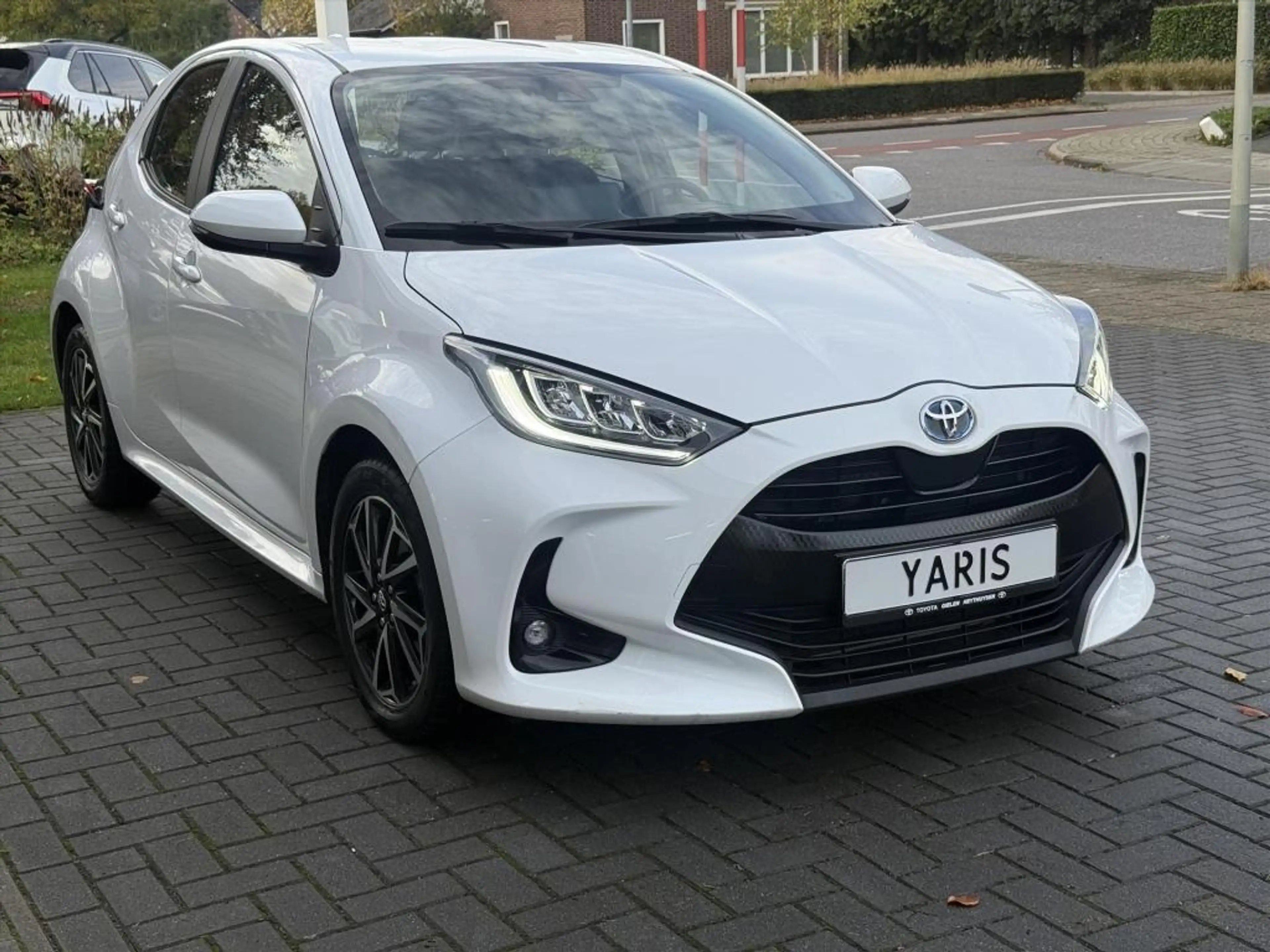 Toyota Yaris 1.5 Hybrid Dynamic Plus | Stoelverwarming, 16 inch — photo 7