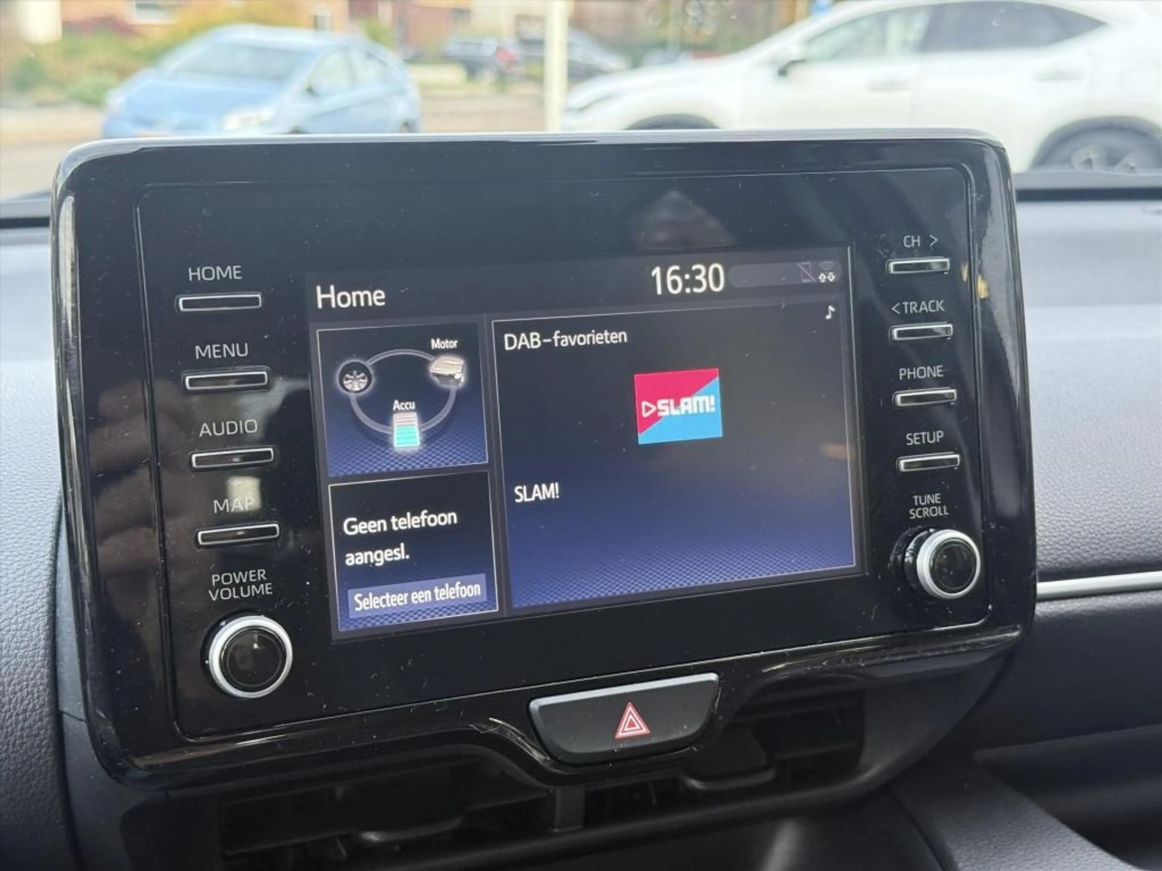 Toyota Yaris 1.5 Hybrid Dynamic Plus | Stoelverwarming, 16 inch — photo 19