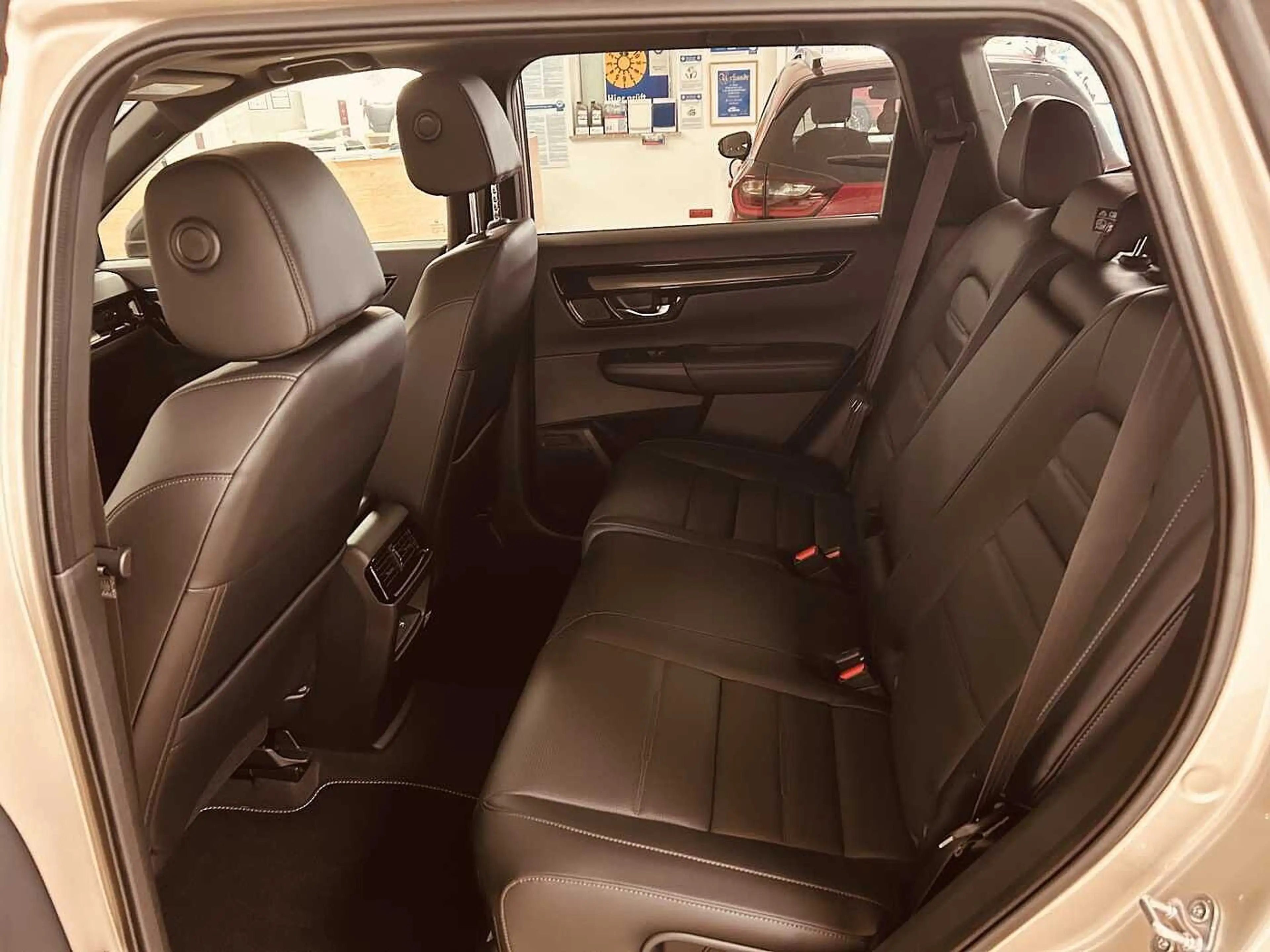 Honda CR-V Plug in Hybrid e:PHEV 2WD Advance Tech — photo 11