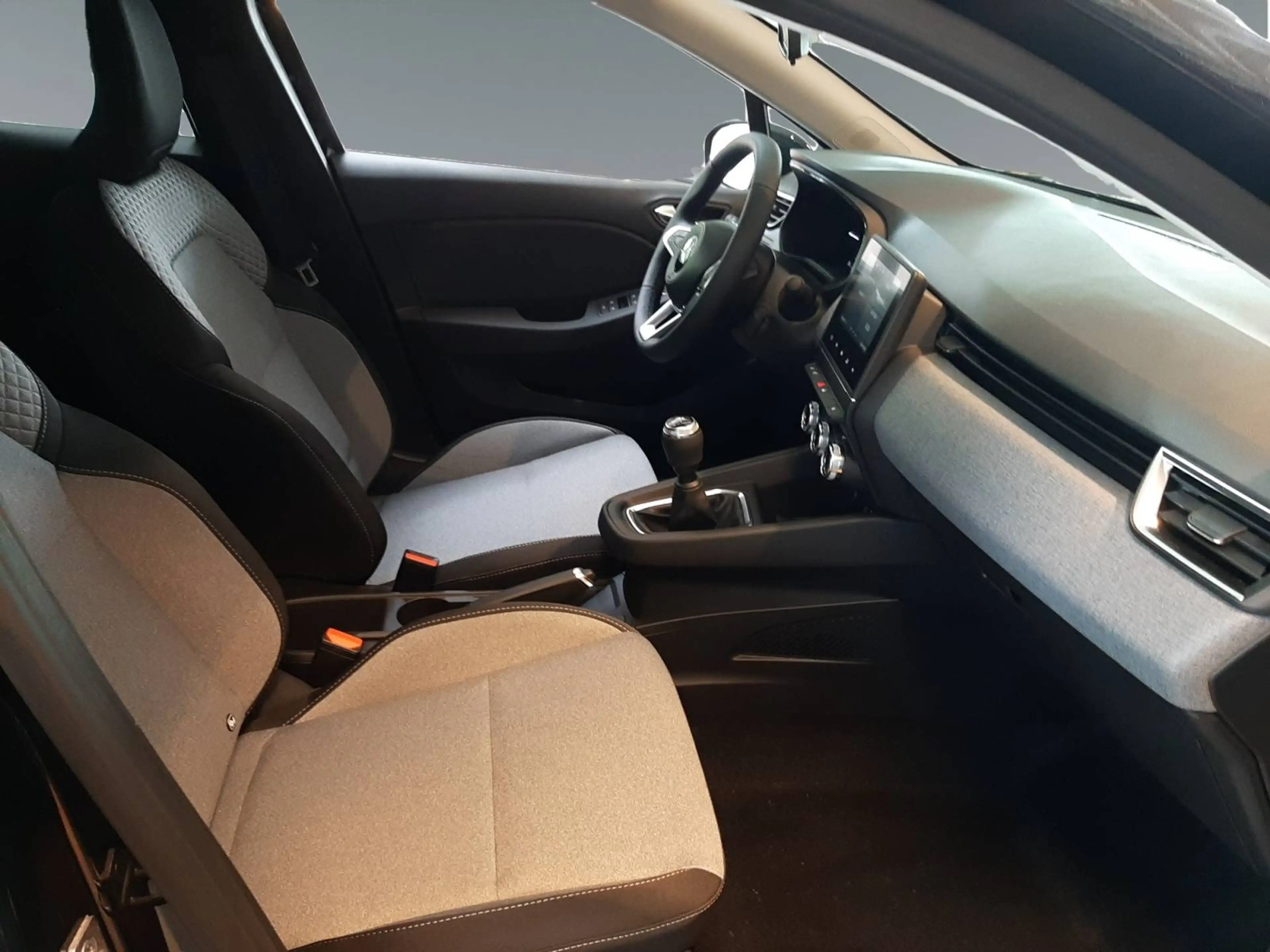 Mitsubishi Colt 1.0 Plus auch in Grau verfügbar — photo 8