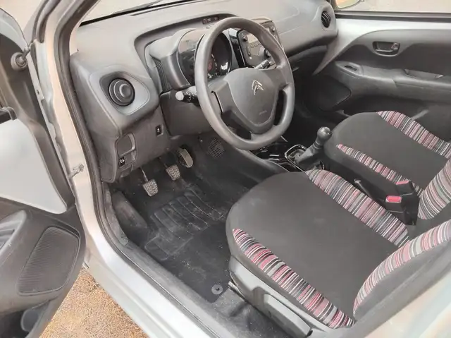 Citroen C1 view 8