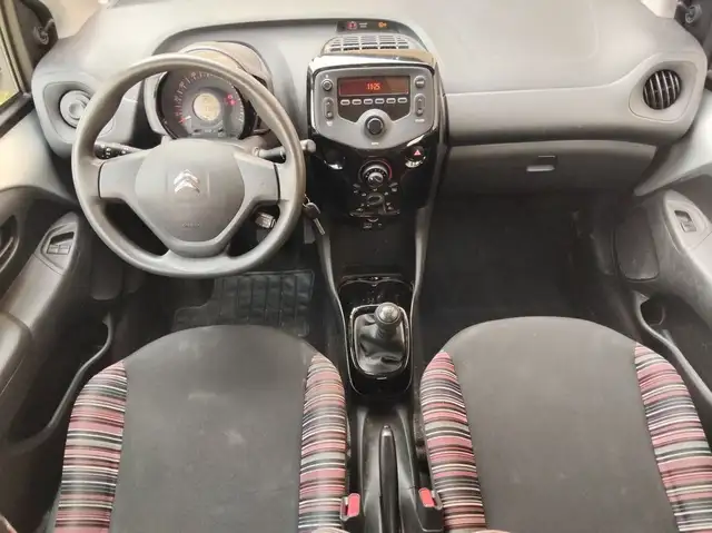 Citroen C1 view 11