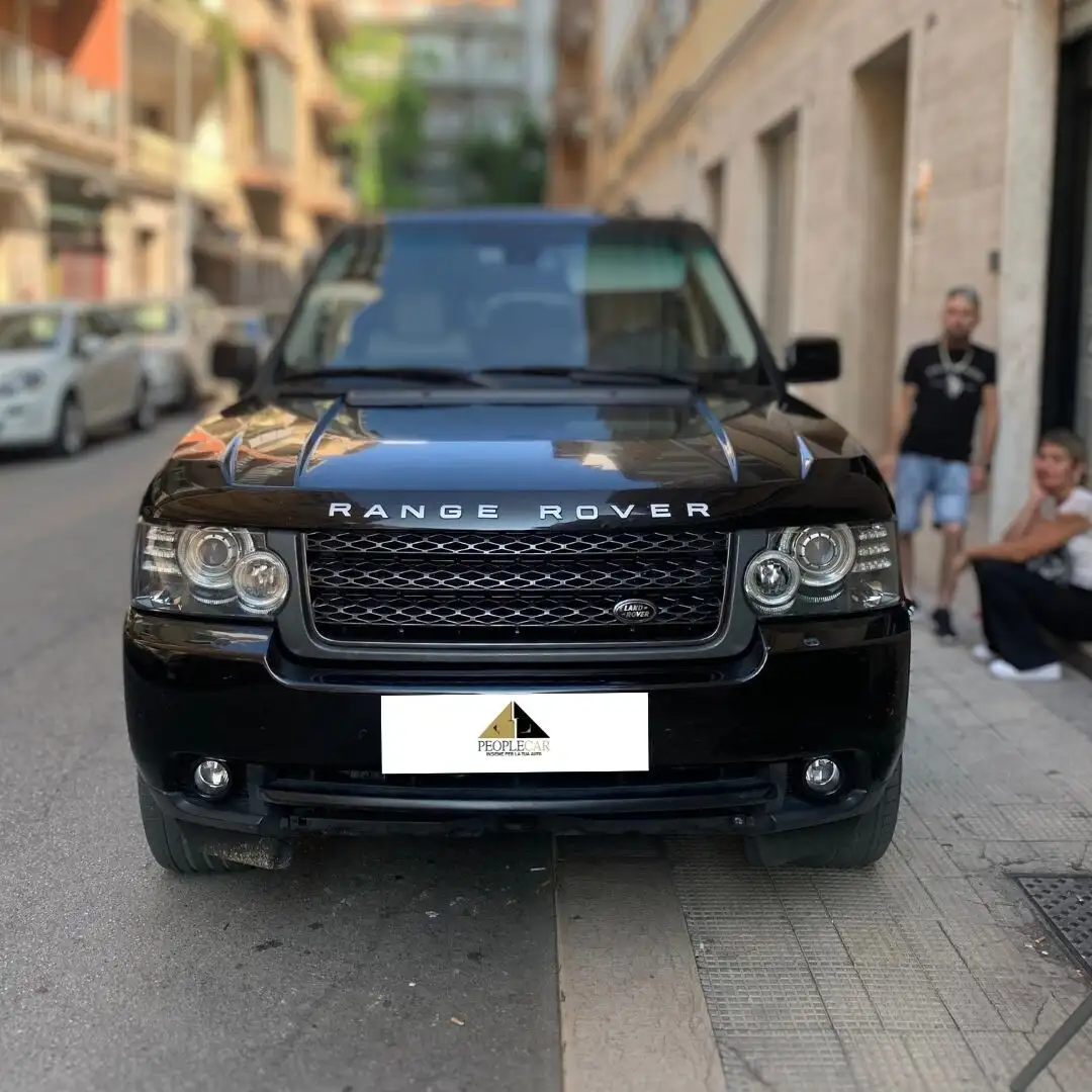 Land Rover Range Rover Vogue 4.4 TDV8 Schwarz - 2
