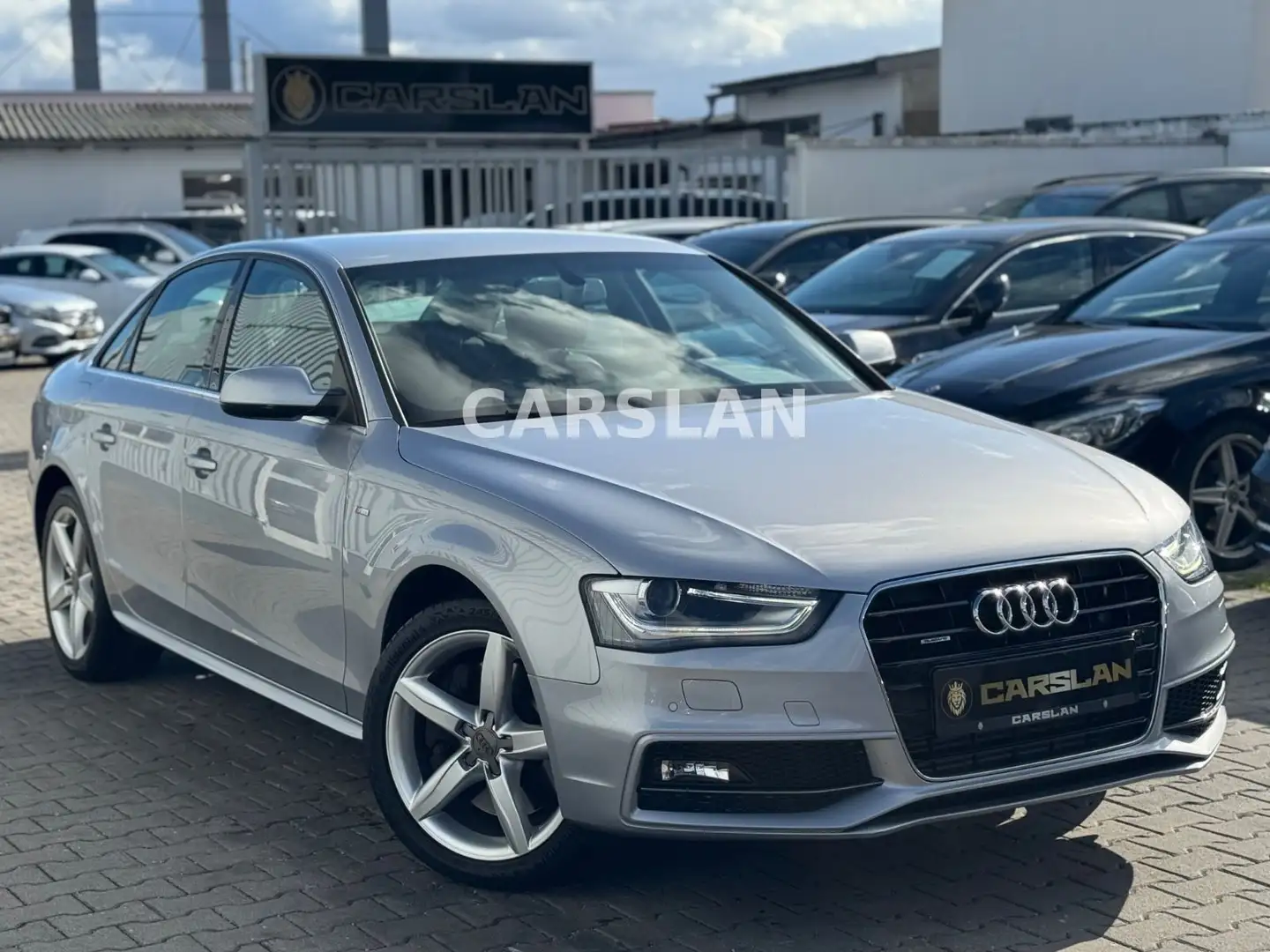 Audi A4 Lim. S LINE QUATTRO 2.HAND+LED+NAVI+LEDER+SBL Silber - 1