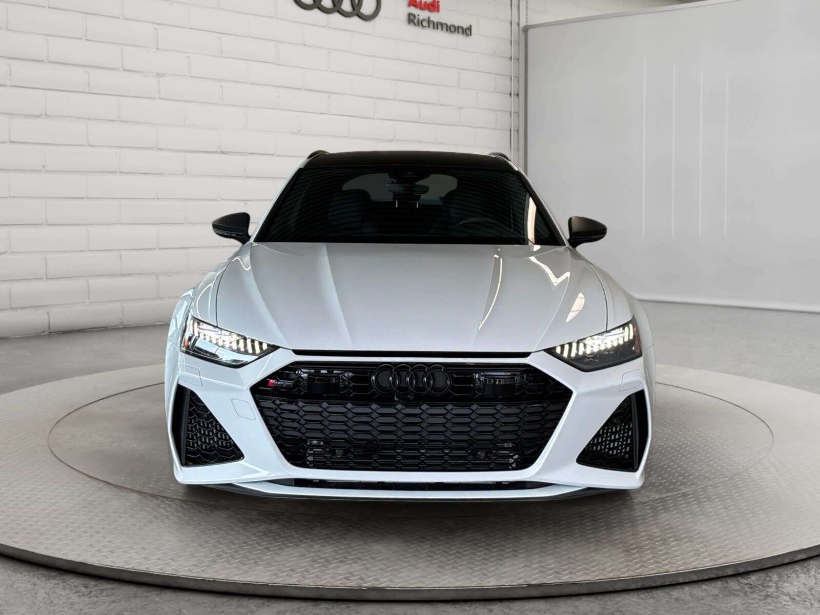2025 Audi RS6 | 22 5 Y-SPOKE DESIGN MATTE NEODYMIUM GOLD W PERFO — photo 1