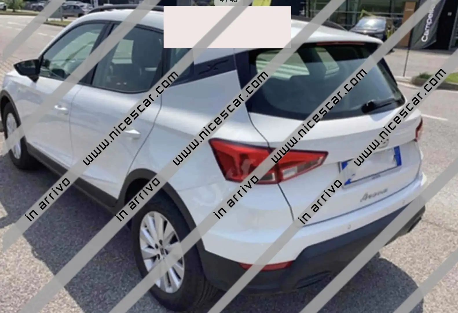 SEAT Arona Arona 1.0 EcoTSI 110 CV DSG Style Bianco - 2