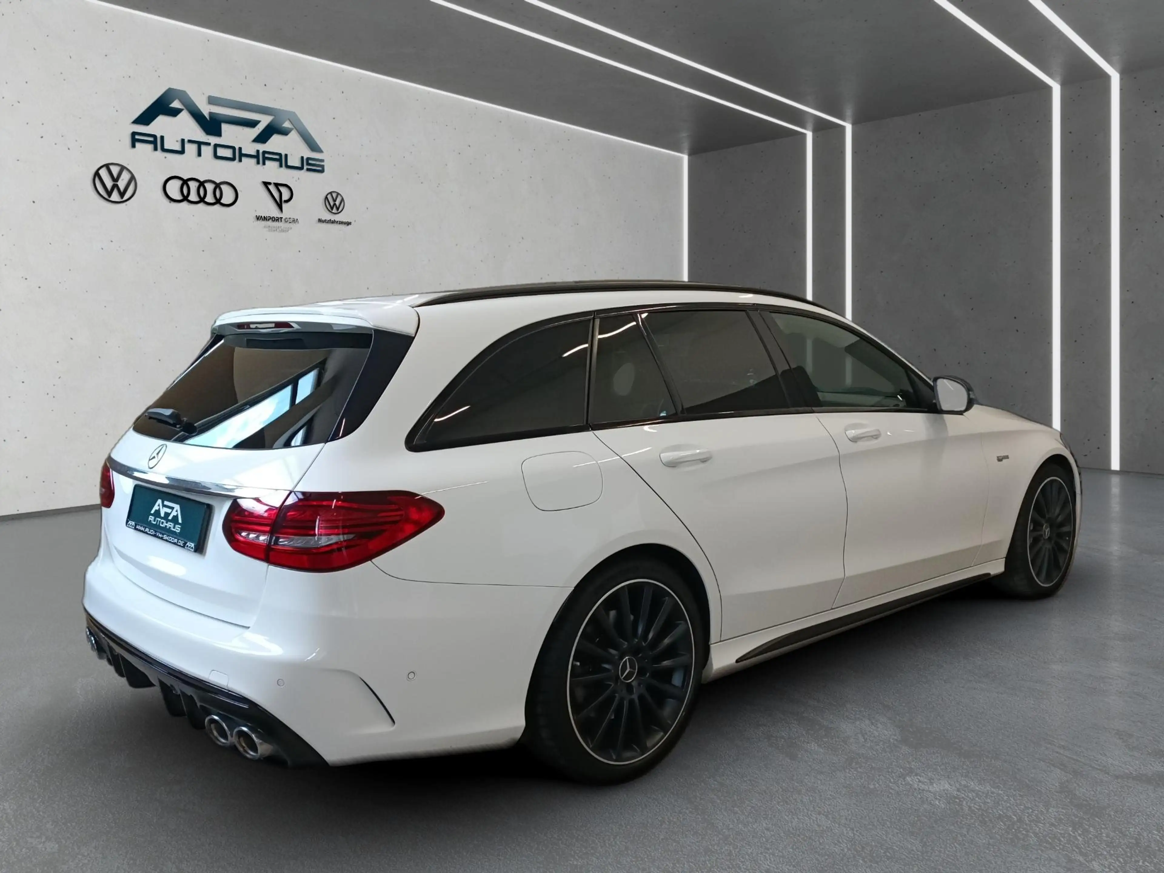 Mercedes-Benz C 43 AMG T 4Matic Navi*LED*LM19*Night-Paket*RFK — photo 3