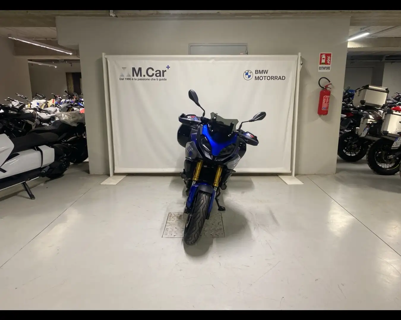 BMW F 900 XR Sport Abs my20 Blauw - 2