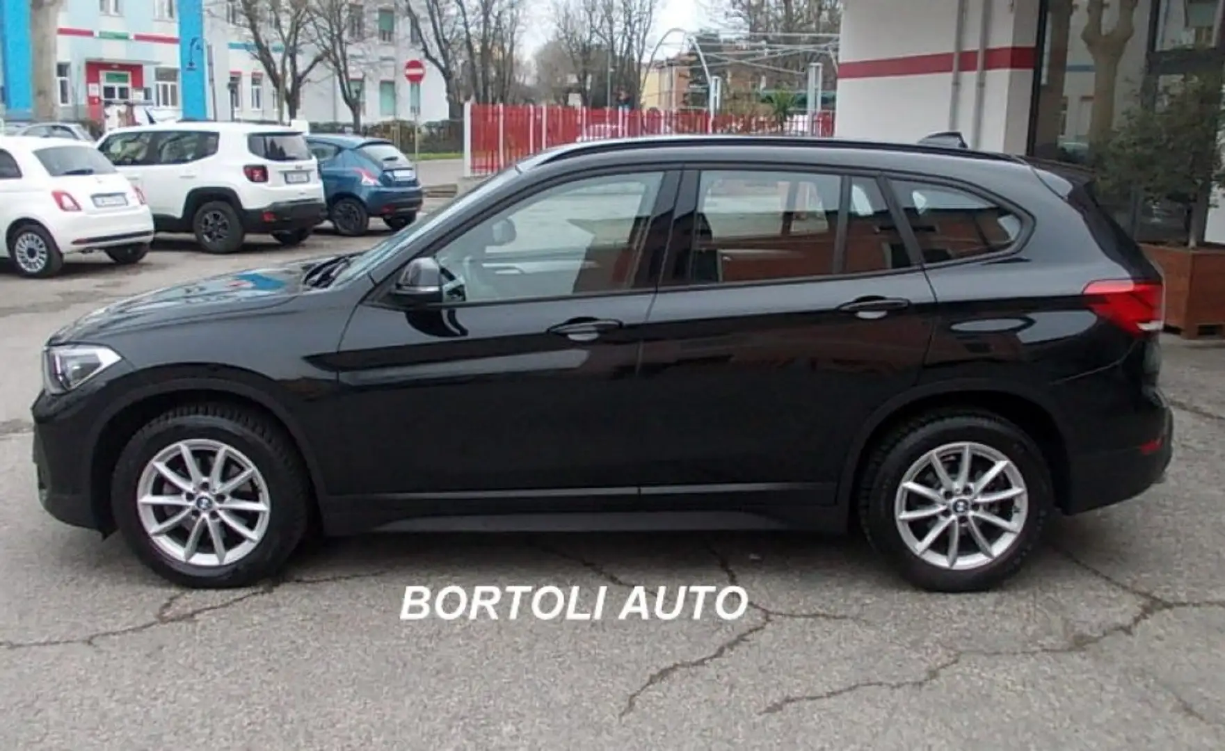 BMW X1 xDrive18d 28.000 KM BUSINESS ADVANTAGE Nero - 2