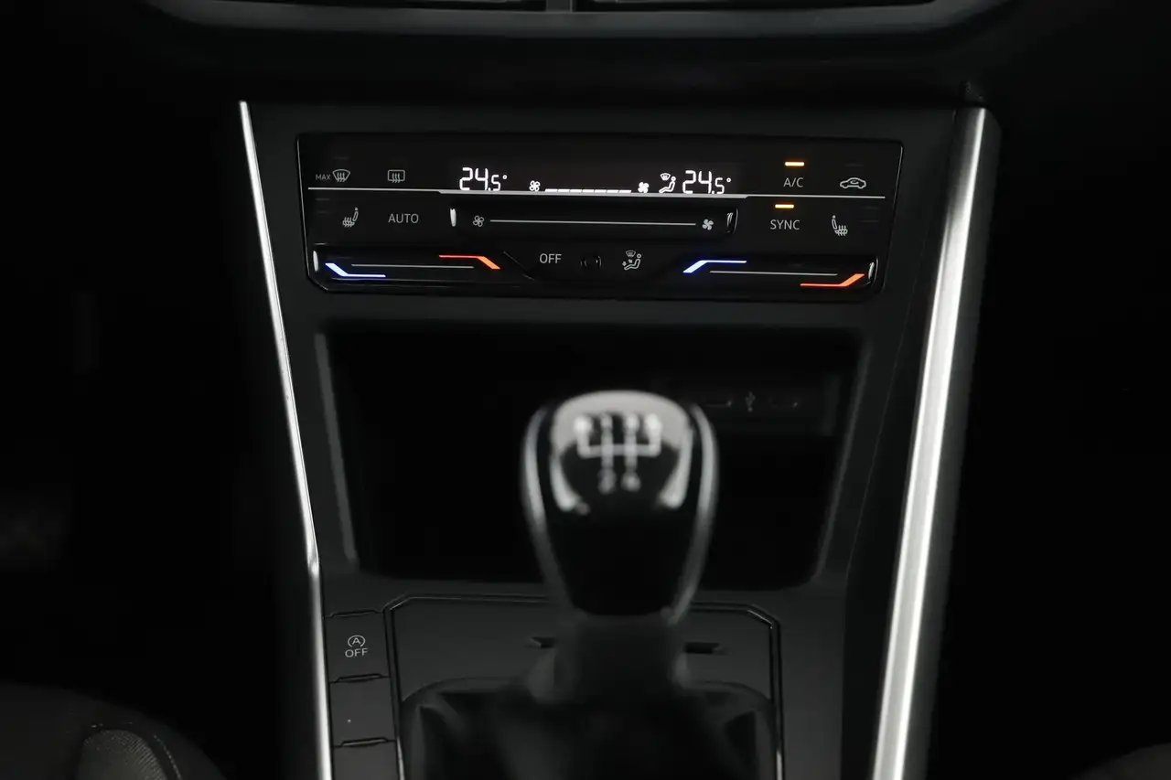 Volkswagen Polo 1.0 TSI Life|CarPlay|SHZ|PDC v+h|LED|Tempo 13