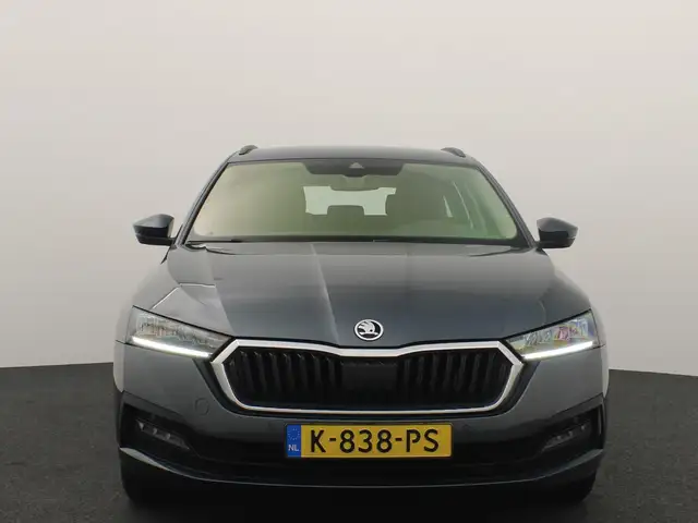 Skoda Octavia view 22