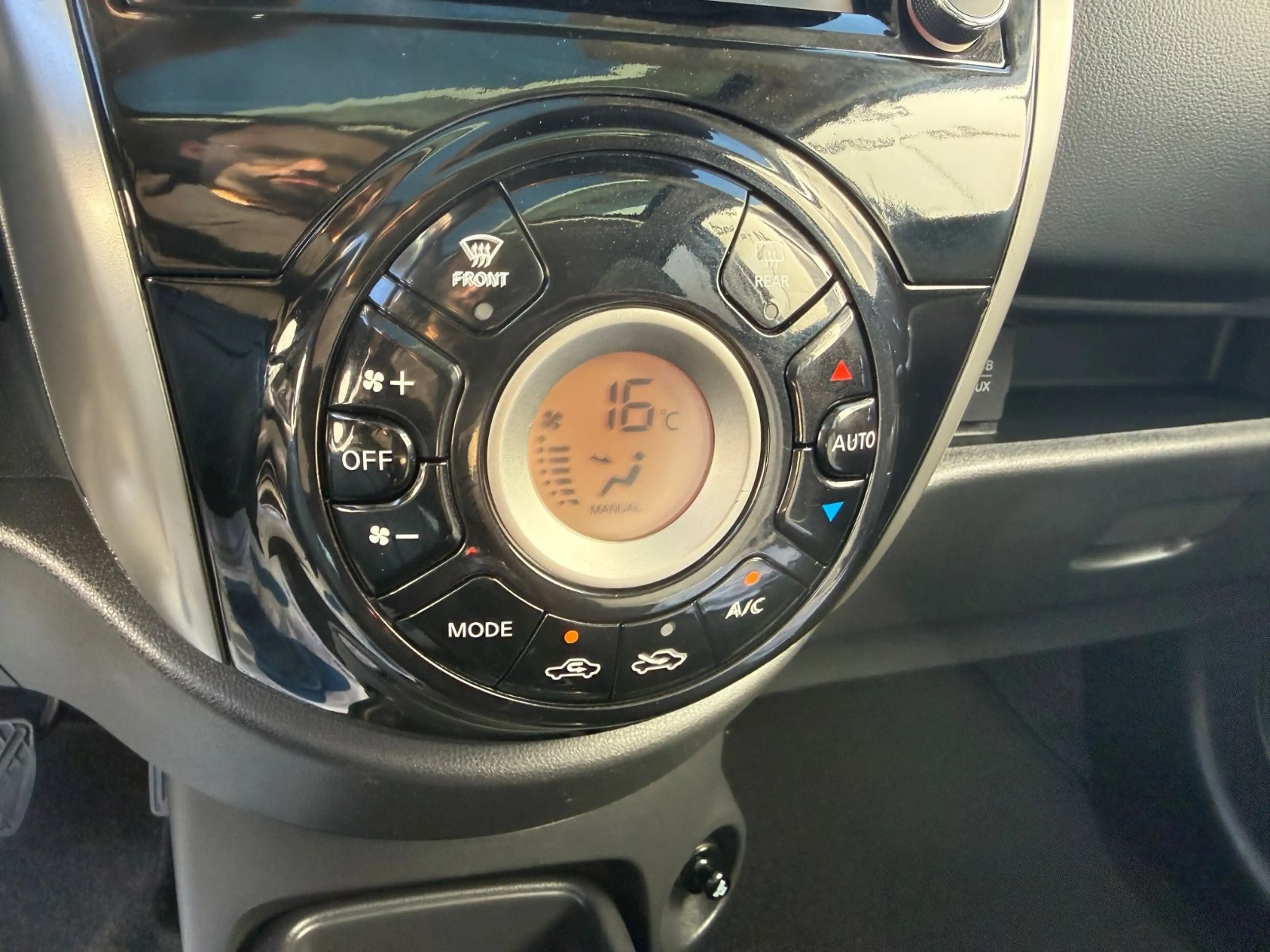 Nissan Micra Tekna*PANO*SHZ*KLIMA*PDC*NAVI*2HAND — photo 15