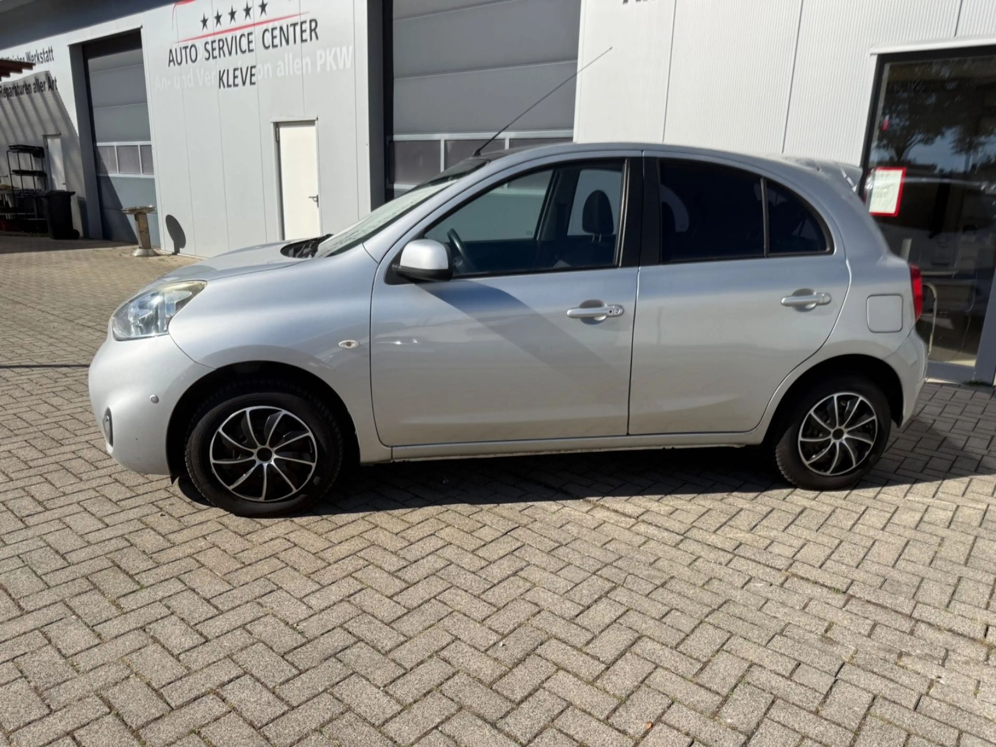 Nissan Micra Tekna*PANO*SHZ*KLIMA*PDC*NAVI*2HAND — photo 3
