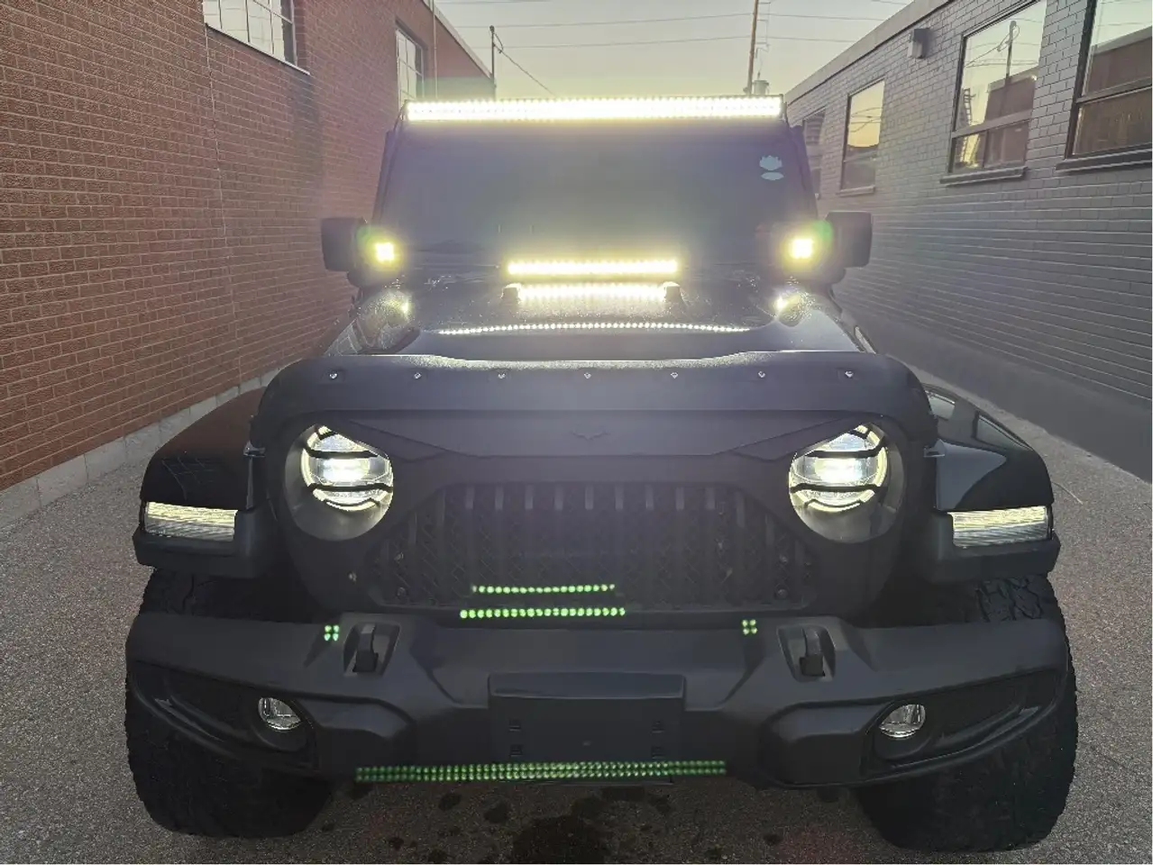 Jeep Wrangler снимка Jeep Wrangler