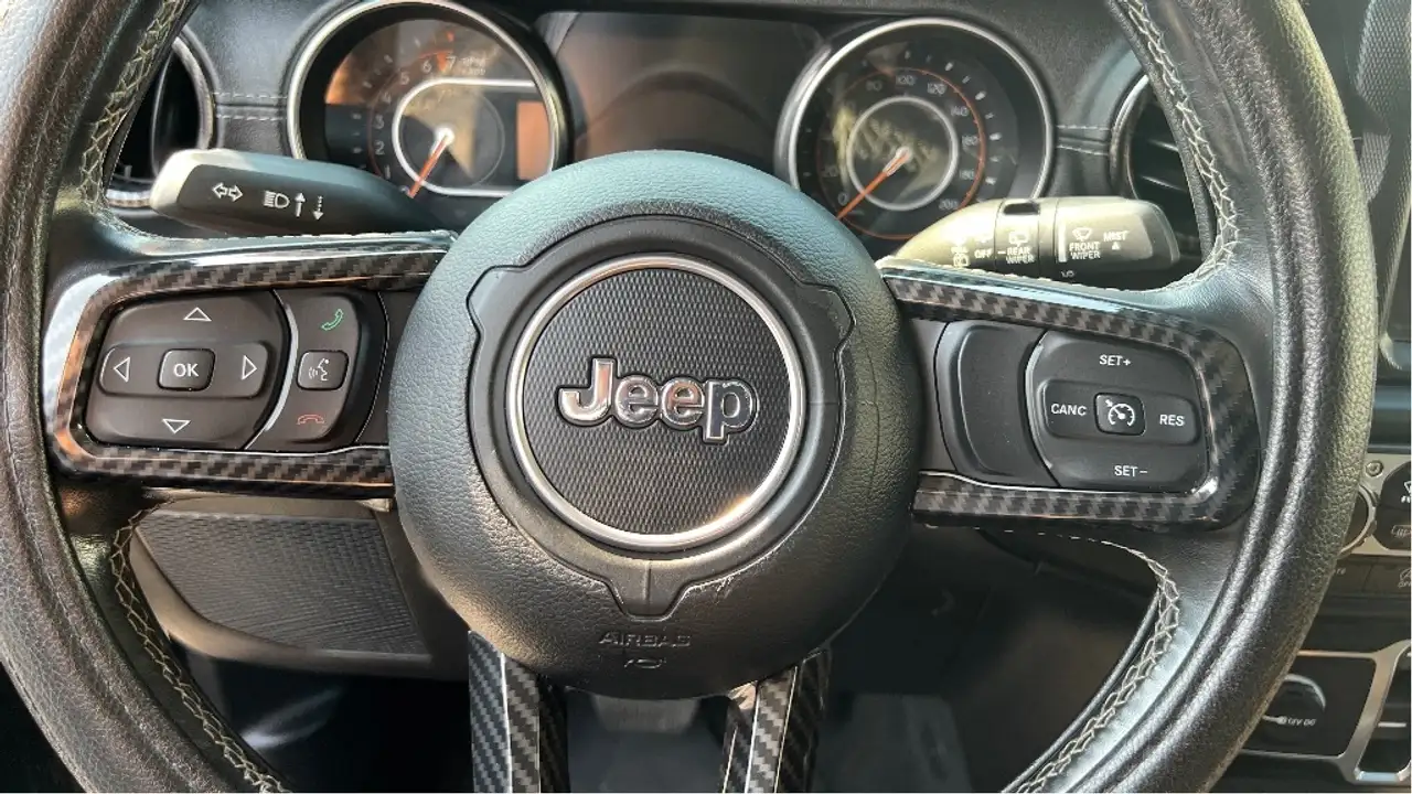 Jeep Wrangler снимка Jeep Wrangler