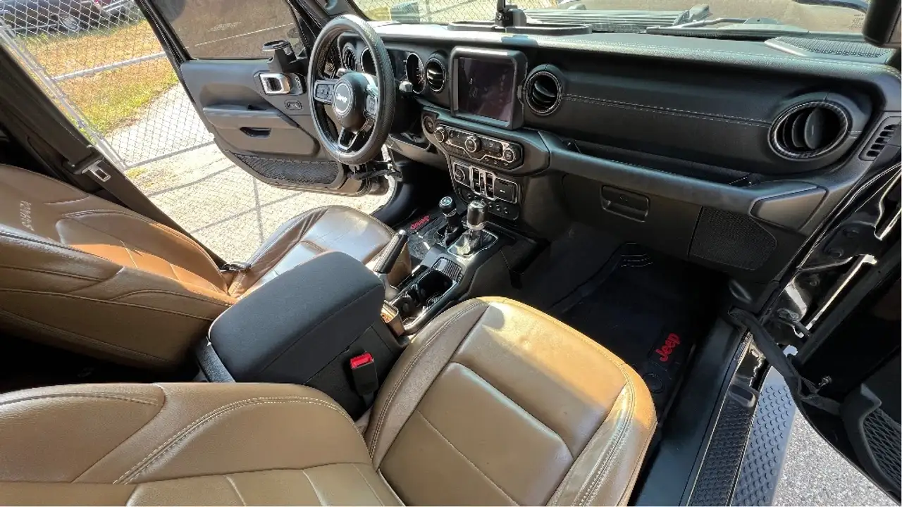 Jeep Wrangler снимка Jeep Wrangler