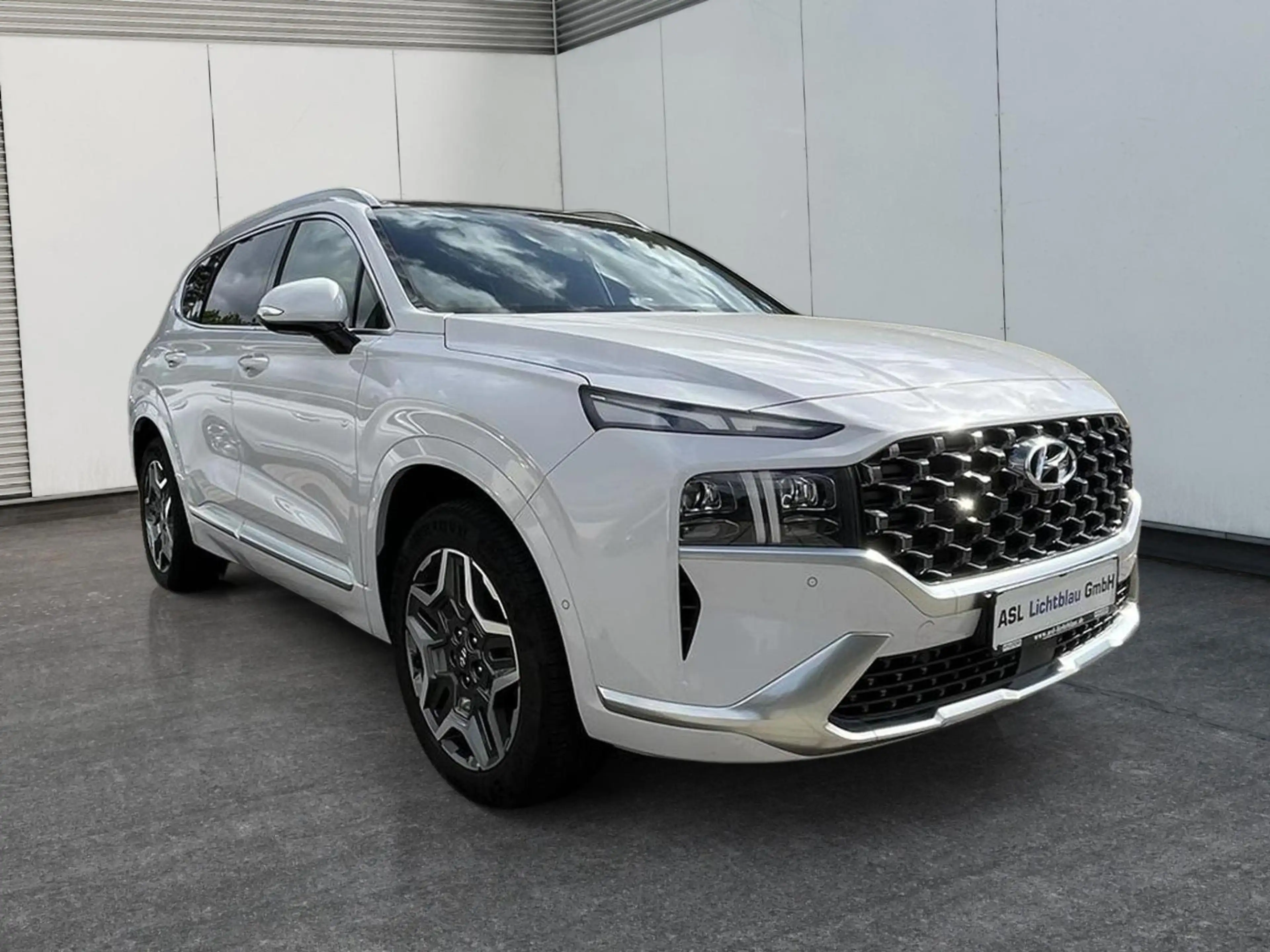 Hyundai SANTA FE 1.6 T-GDI SIGNATURE Hybrid 4WD Panoramadach — photo 3