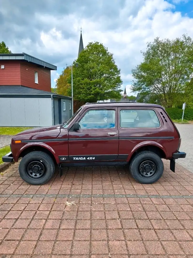 Lada Taiga 4x4 - 2