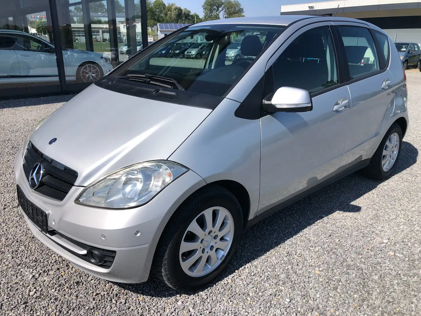 Mercedes-Benz A 180 Autotronic CLASSIC*Park-Assistent*Tempomat*2.Hand* Silber - 1