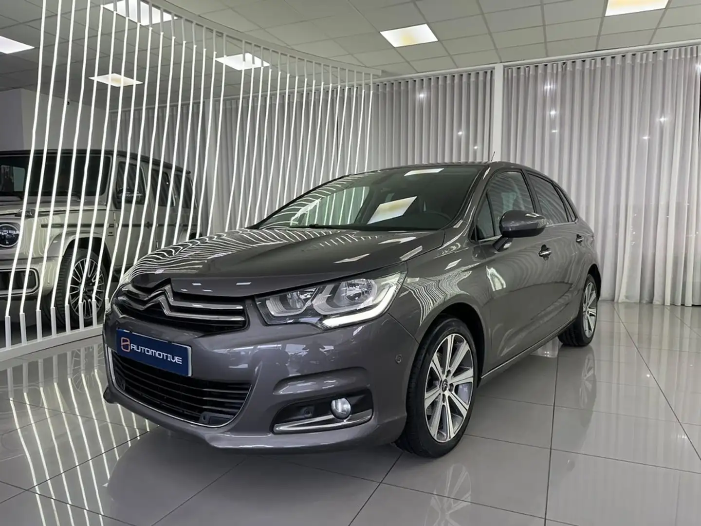 Citroen C4 BlueHDi 88KW (120CV) Feel Edition Gris - 1