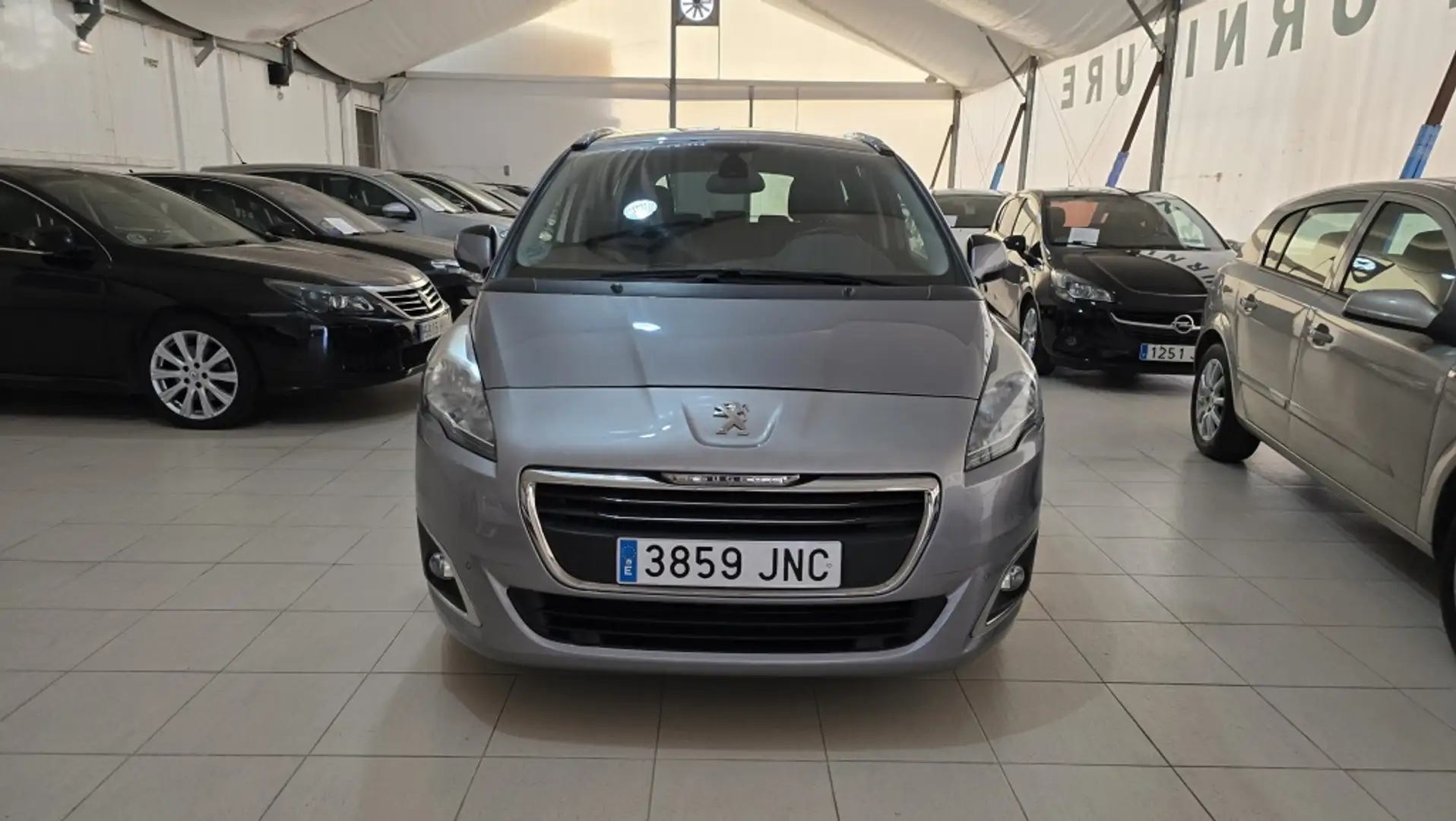 Peugeot 5008 1.6 BlueHDi Style 7 pl. 120 Gris - 1
