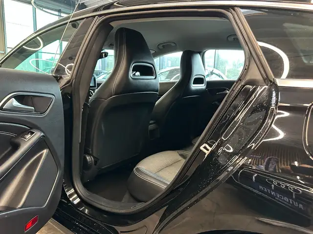 Mercedes-Benz Cla view 30