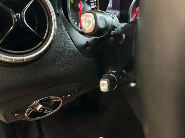 Mercedes-Benz Cla view 10