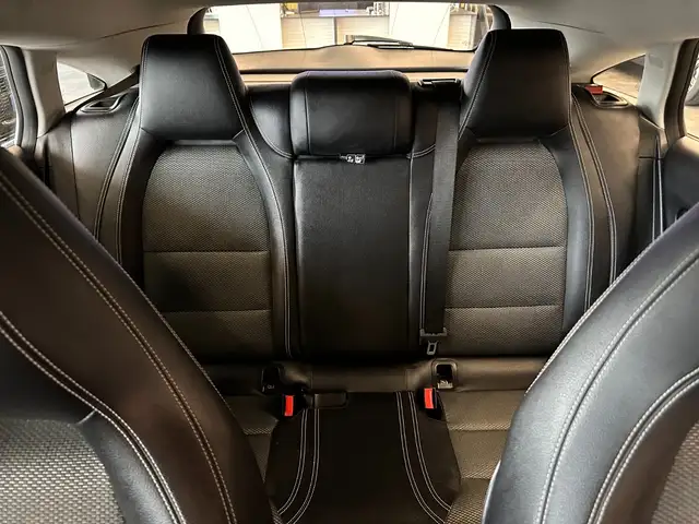 Mercedes-Benz Cla view 14