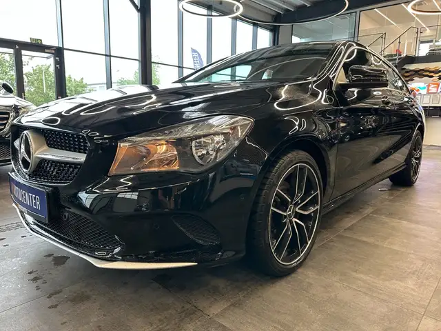 Mercedes-Benz Cla view 22