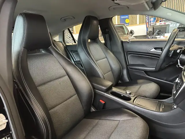 Mercedes-Benz Cla view 8