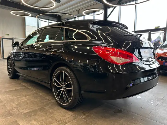 Mercedes-Benz Cla view 24