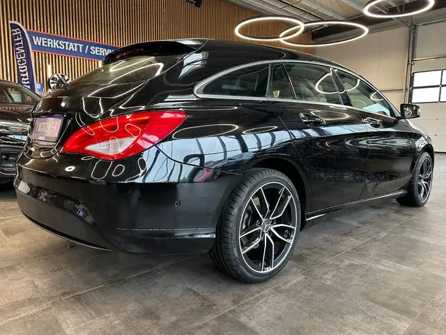 Mercedes-Benz Cla view 17