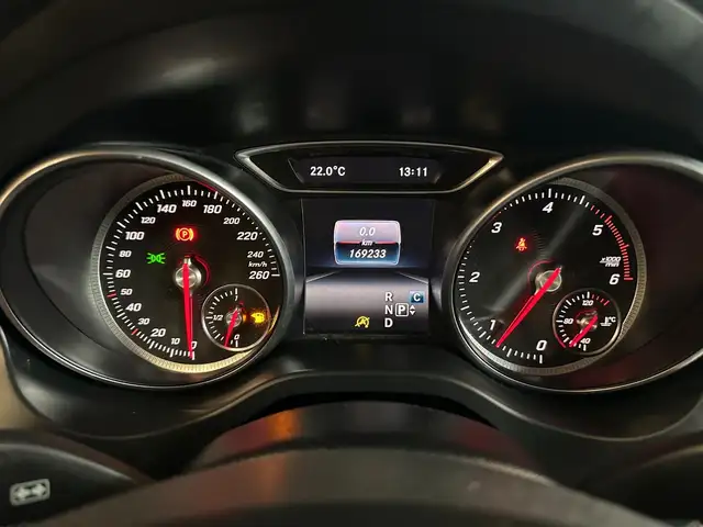 Mercedes-Benz Cla view 15