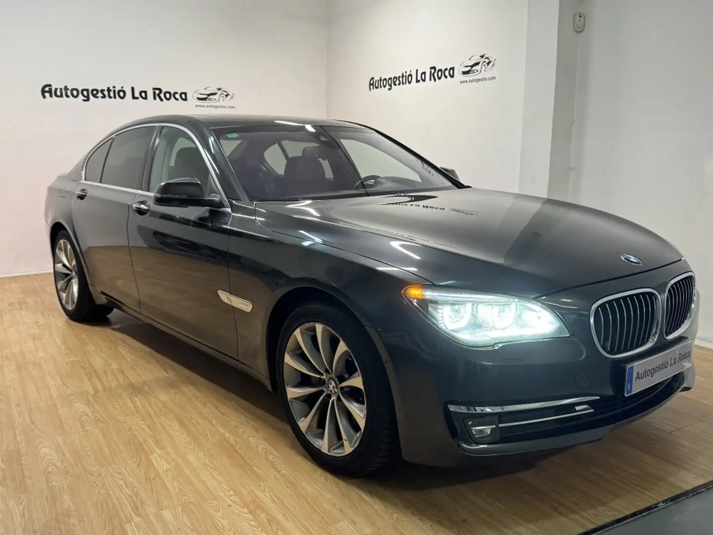 BMW 730 730dA Gri - 1
