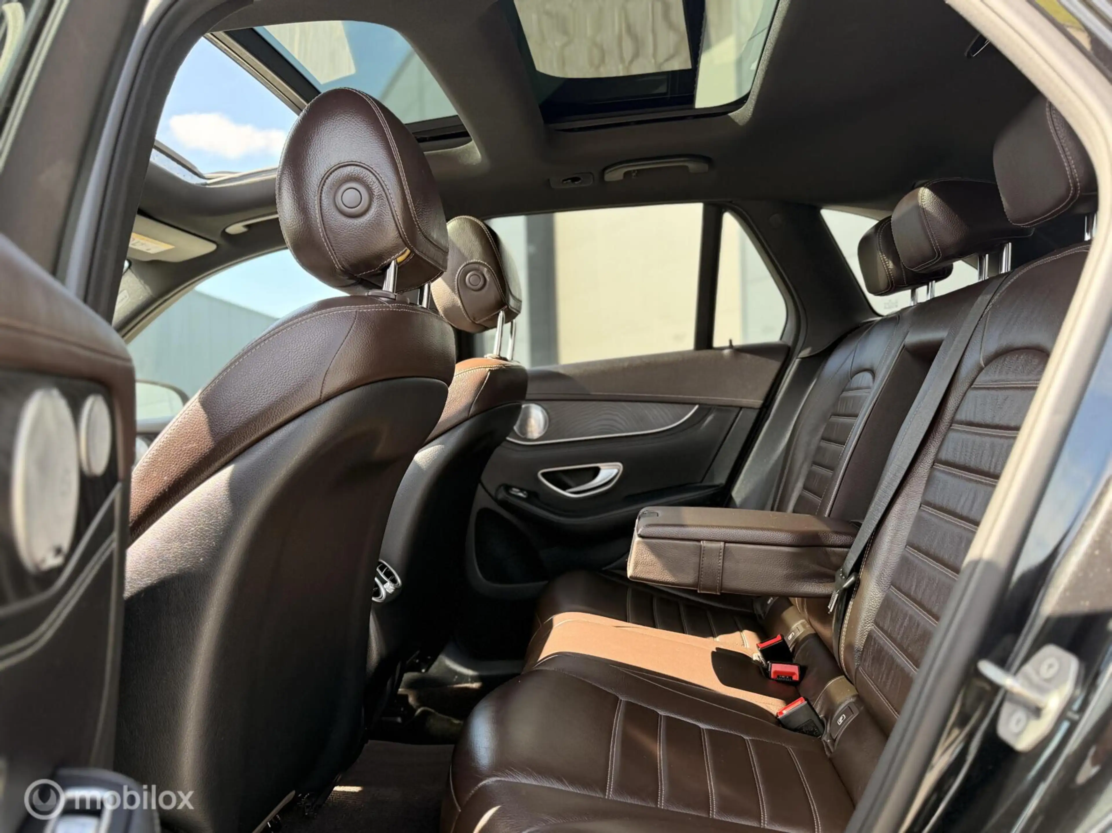 Mercedes-Benz GLC 350 d 4MATIC Premium Plus — photo 17