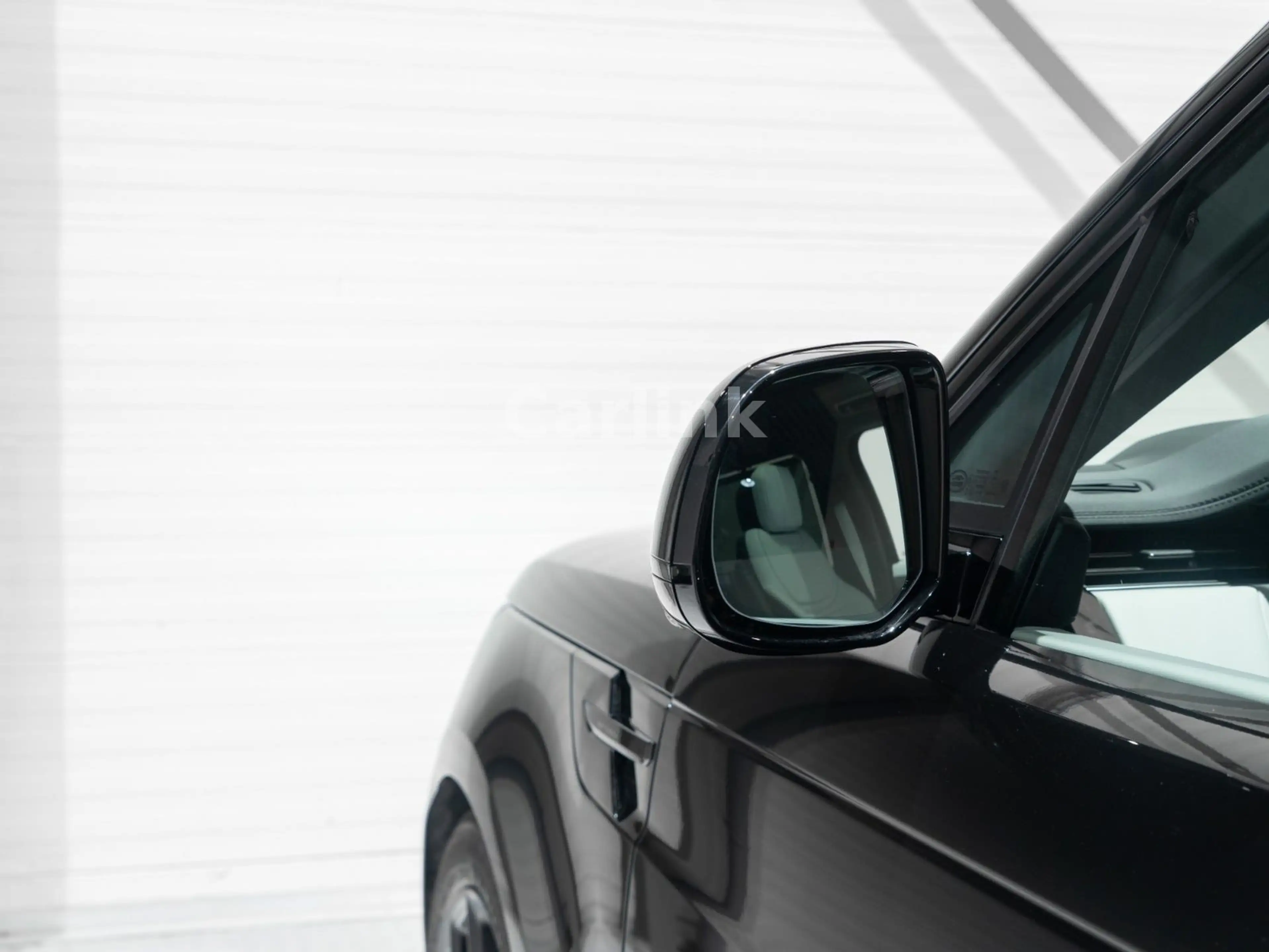Land Rover Range Rover Sport P460e BATTERSEA-BLACK/CLOUD- — photo 13