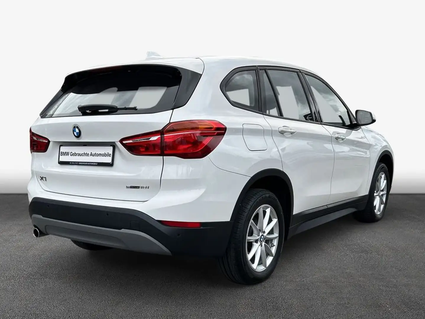 BMW X1 sDrive18i Advantage Weiß - 2