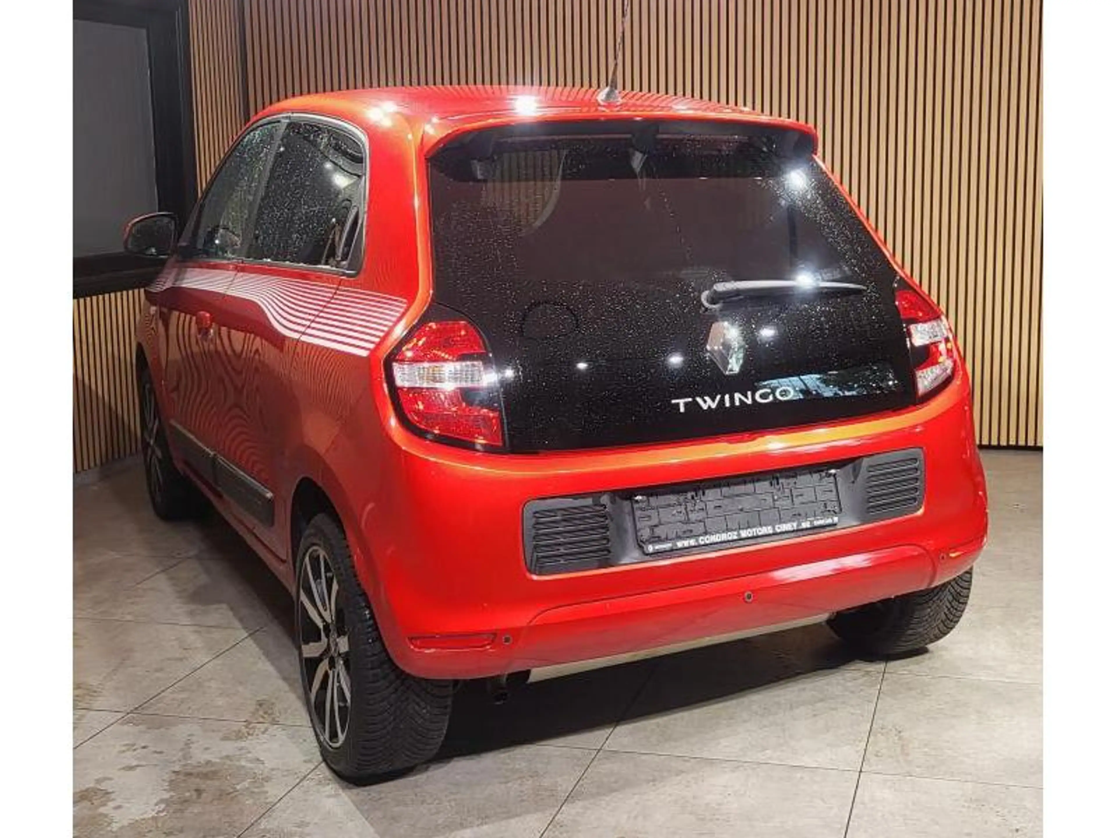 Renault Twingo III — photo 7