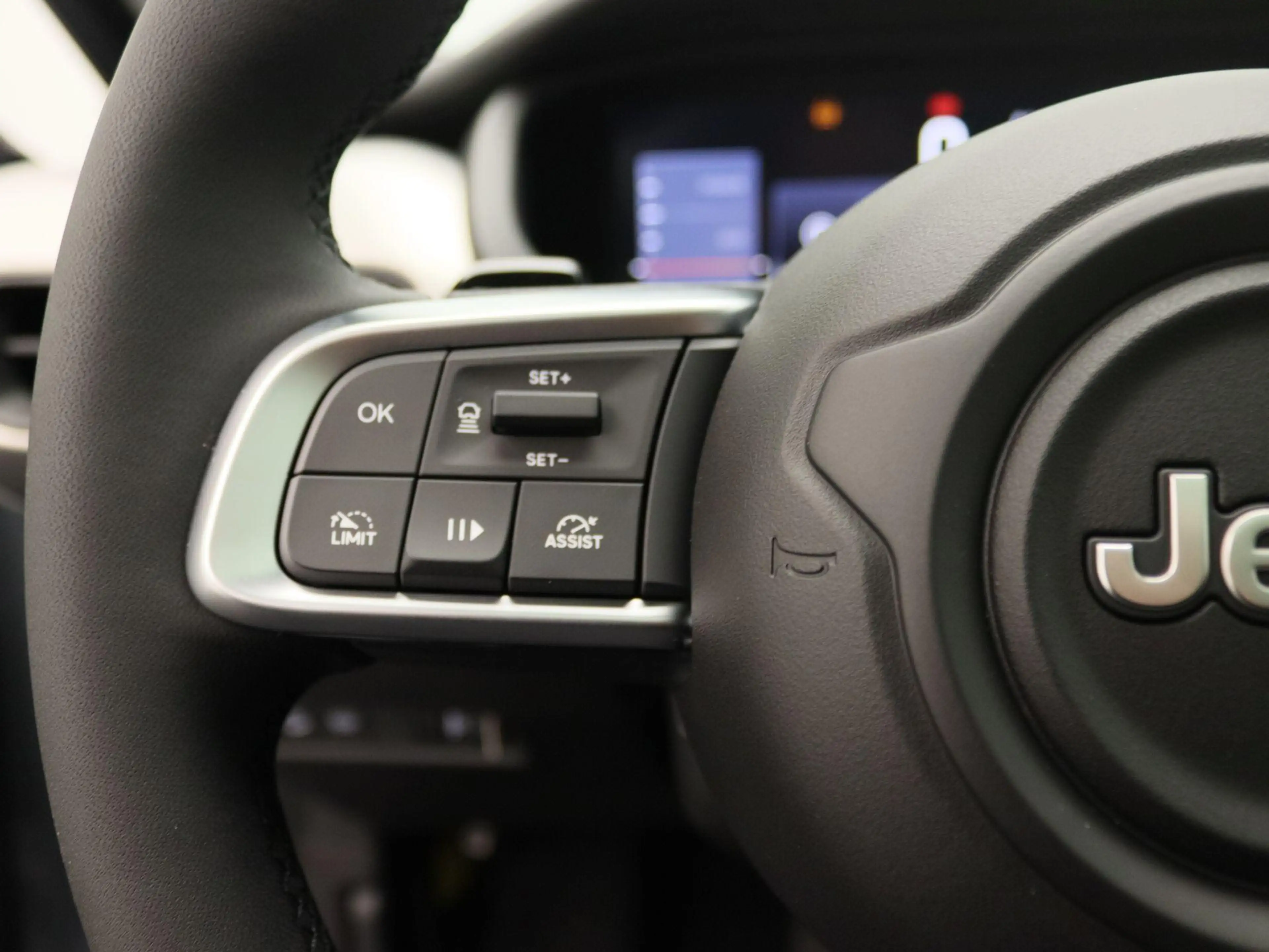 Jeep Avenger 1.2 e-Hybrid Summit | Camera | Navigatie | Parkeer — photo 9