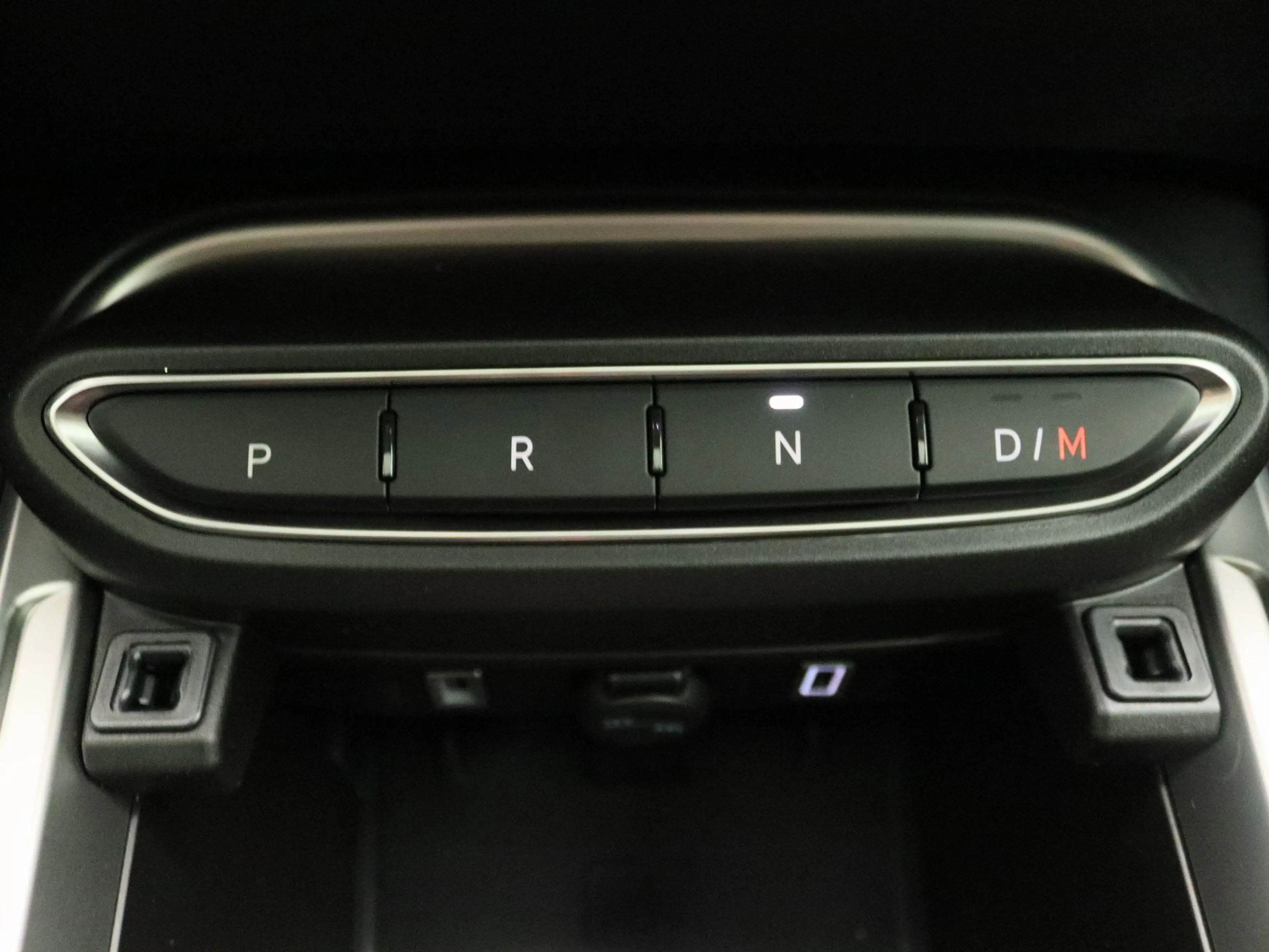 Jeep Avenger 1.2 e-Hybrid Summit | Camera | Navigatie | Parkeer — photo 12