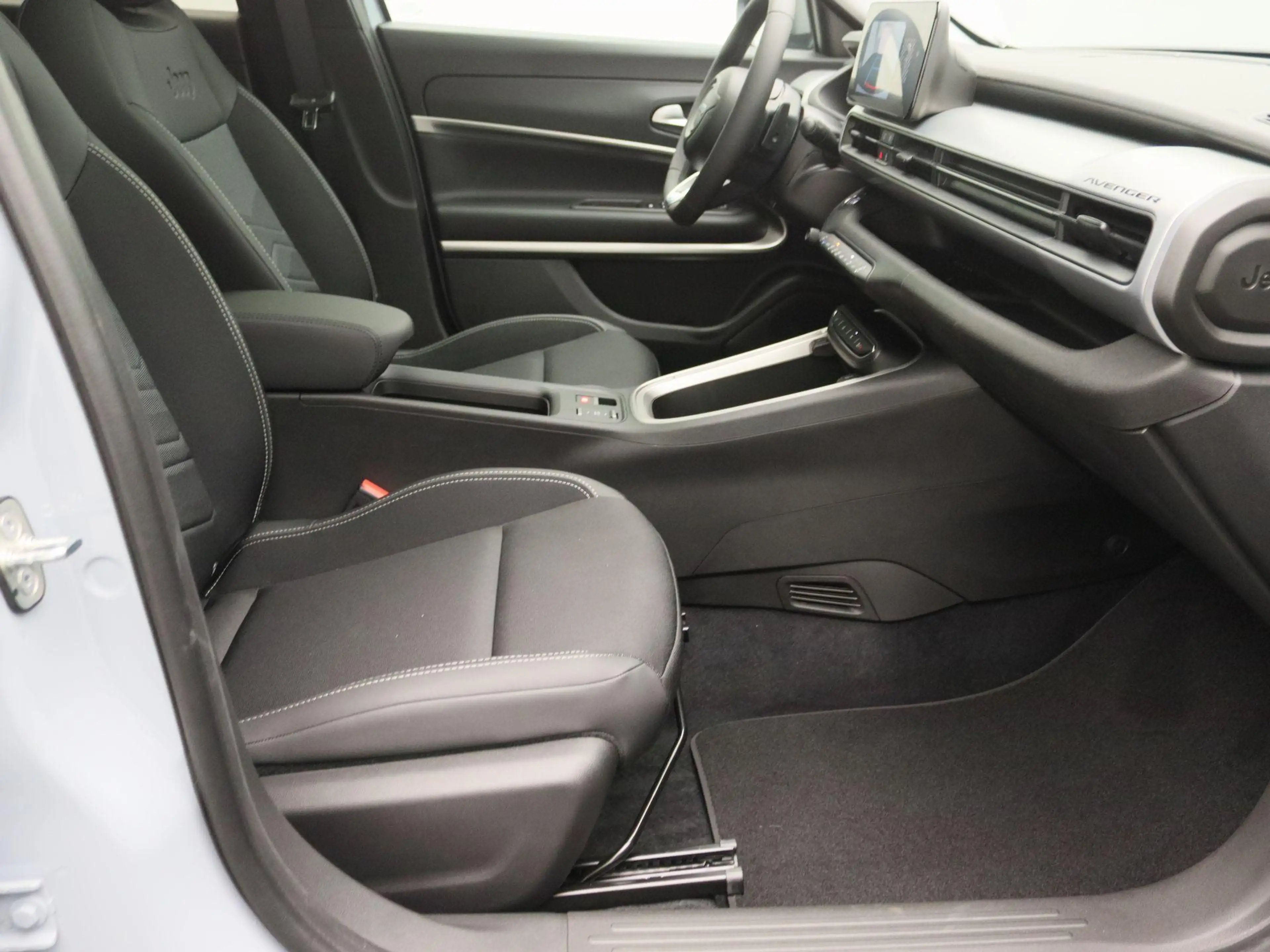 Jeep Avenger 1.2 e-Hybrid Summit | Camera | Navigatie | Parkeer — photo 5