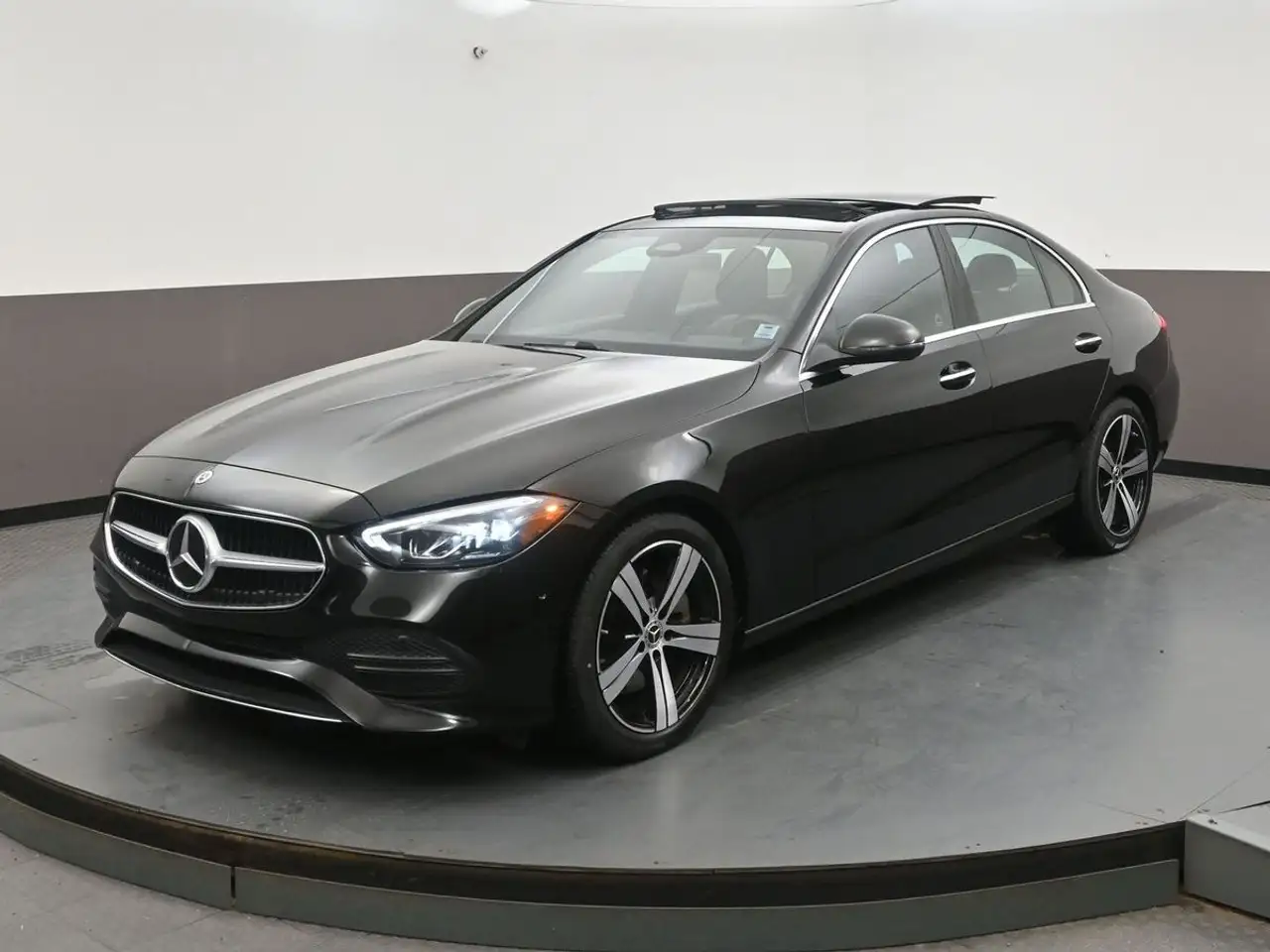 Mercedes-Benz C-Class photo Mercedes-Benz C-Class