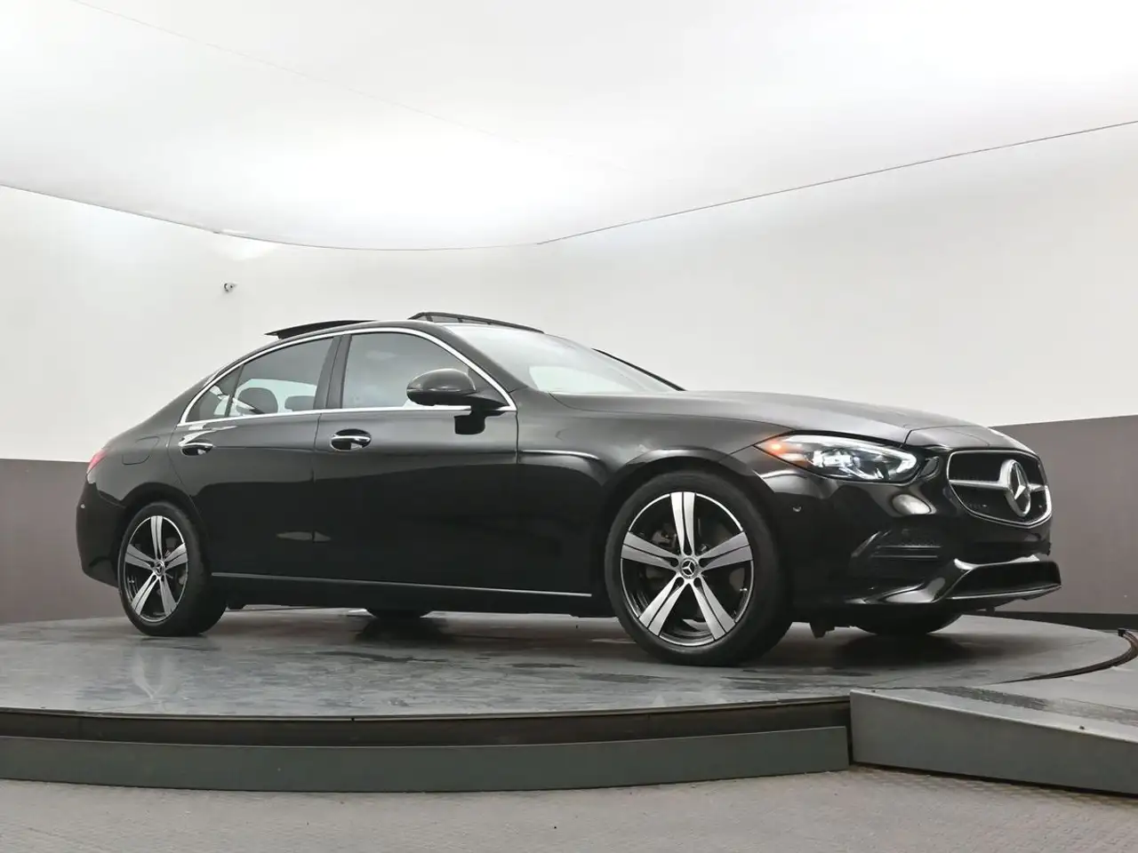 Mercedes-Benz C-Class photo Mercedes-Benz C-Class