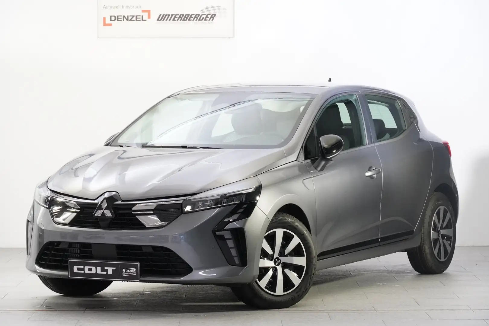 Mitsubishi Colt 1,0 MPI Turbo Invite C EUR 18.440 bei Finanzierung Grau - 2